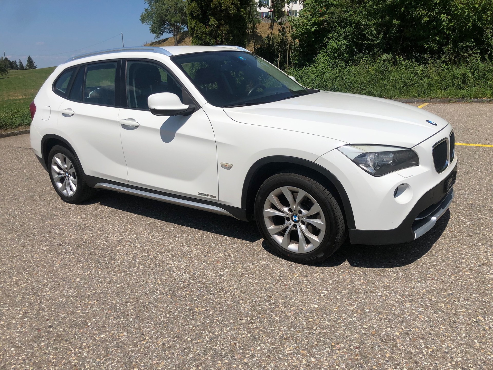 BMW X1 xDrive 18d-image-0