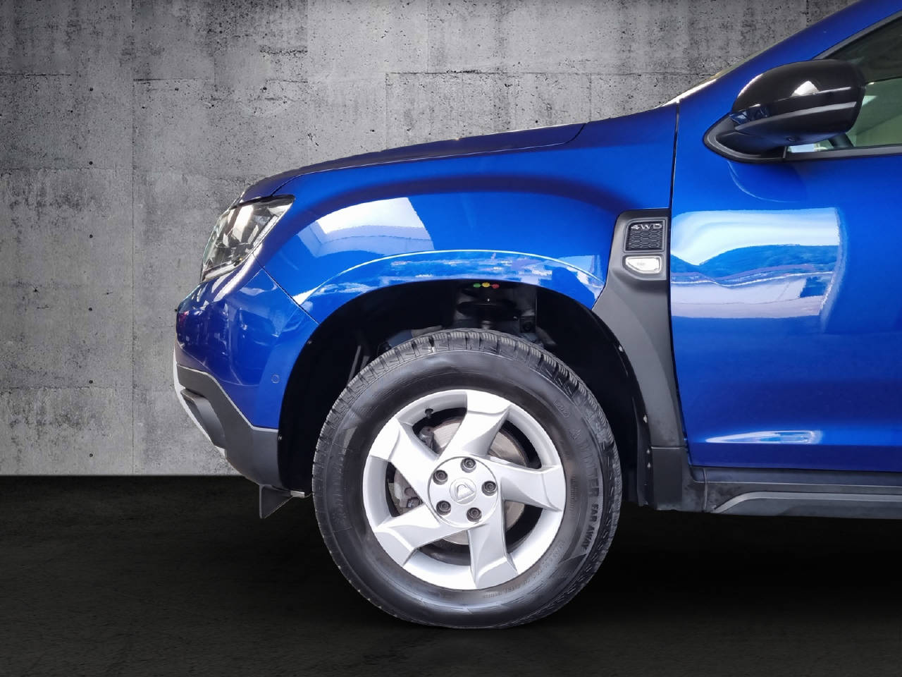 DACIA Duster 1.3 TCe 150 Celebration 4WD-image-9
