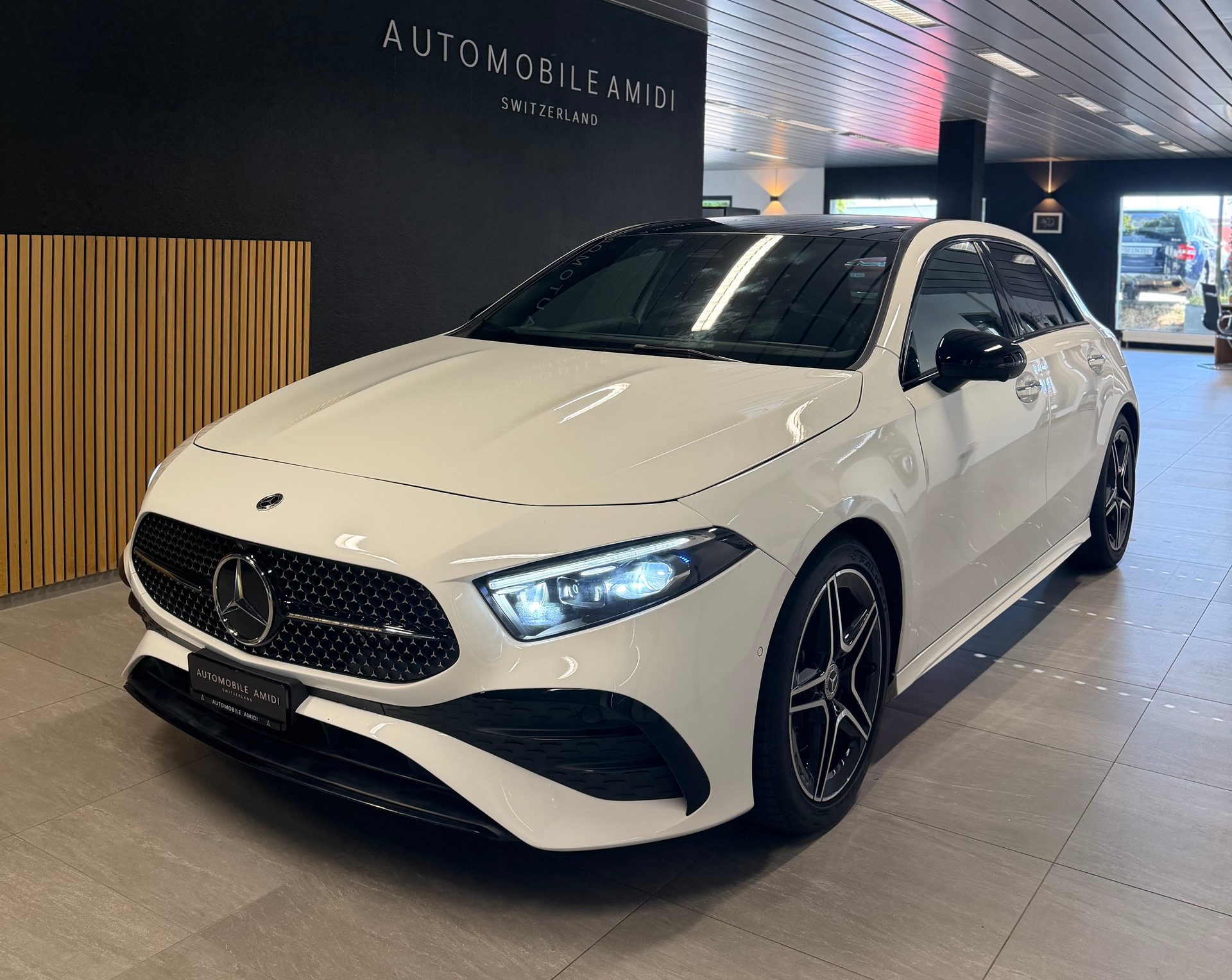 MERCEDES-BENZ A 220 4Matic 8G-DCT