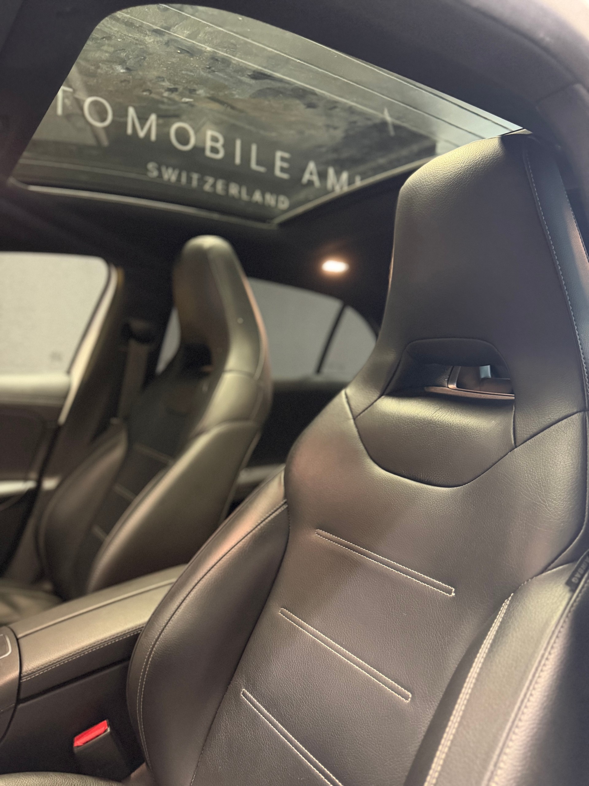 MERCEDES-BENZ A 220 4Matic 8G-DCT-image-12