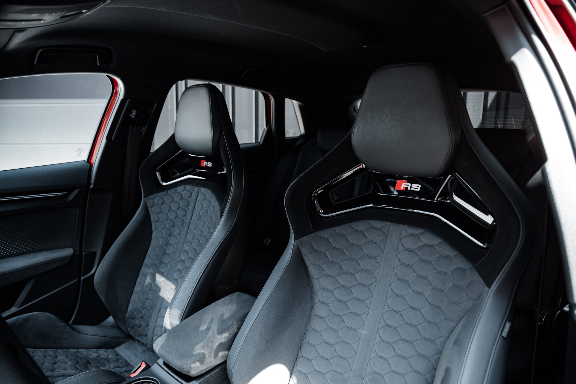 AUDI RS3 Sportback 2.5 TSI quattro S-tronic-image-20