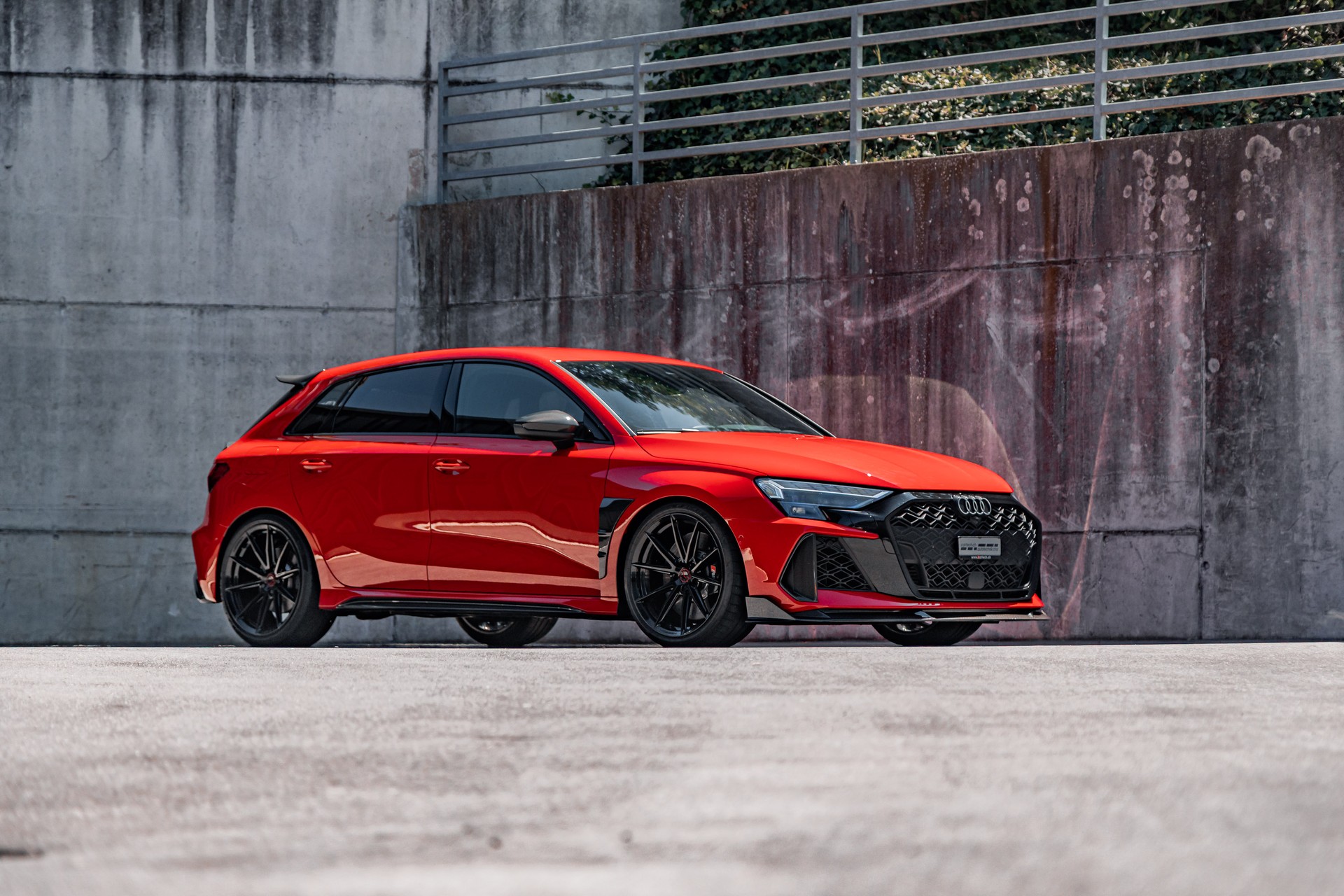 AUDI RS3 Sportback 2.5 TSI quattro S-tronic-showroom-element-1