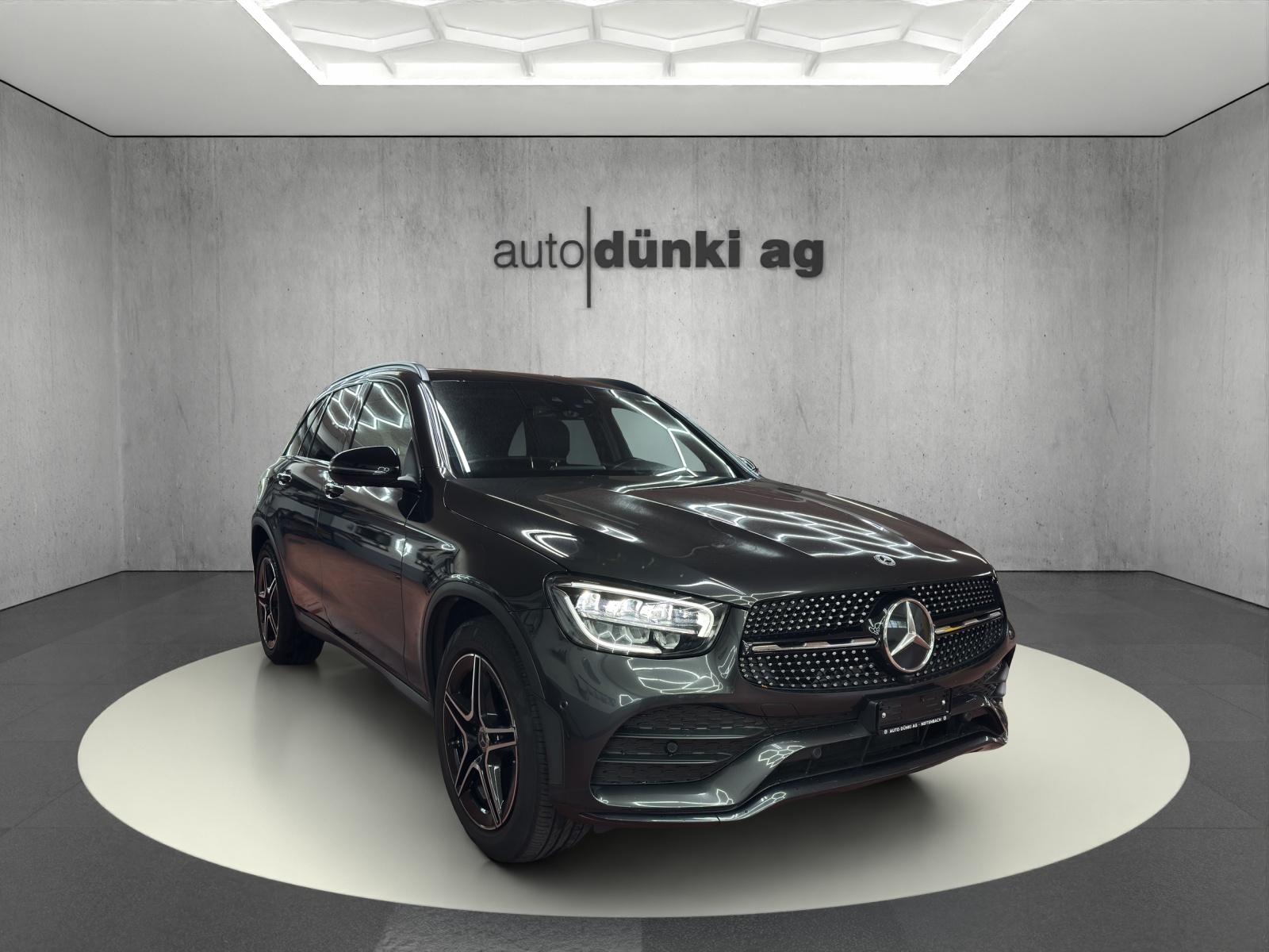 MERCEDES-BENZ GLC 300 d AMG Line 4Matic 9G-Tronic-showroom-element-3