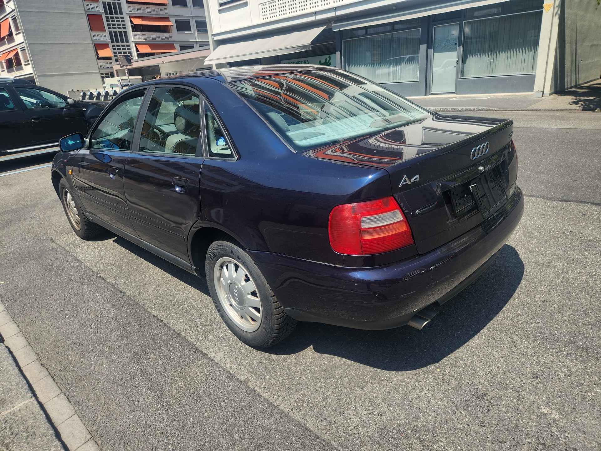 AUDI A4 2.4 Ambition