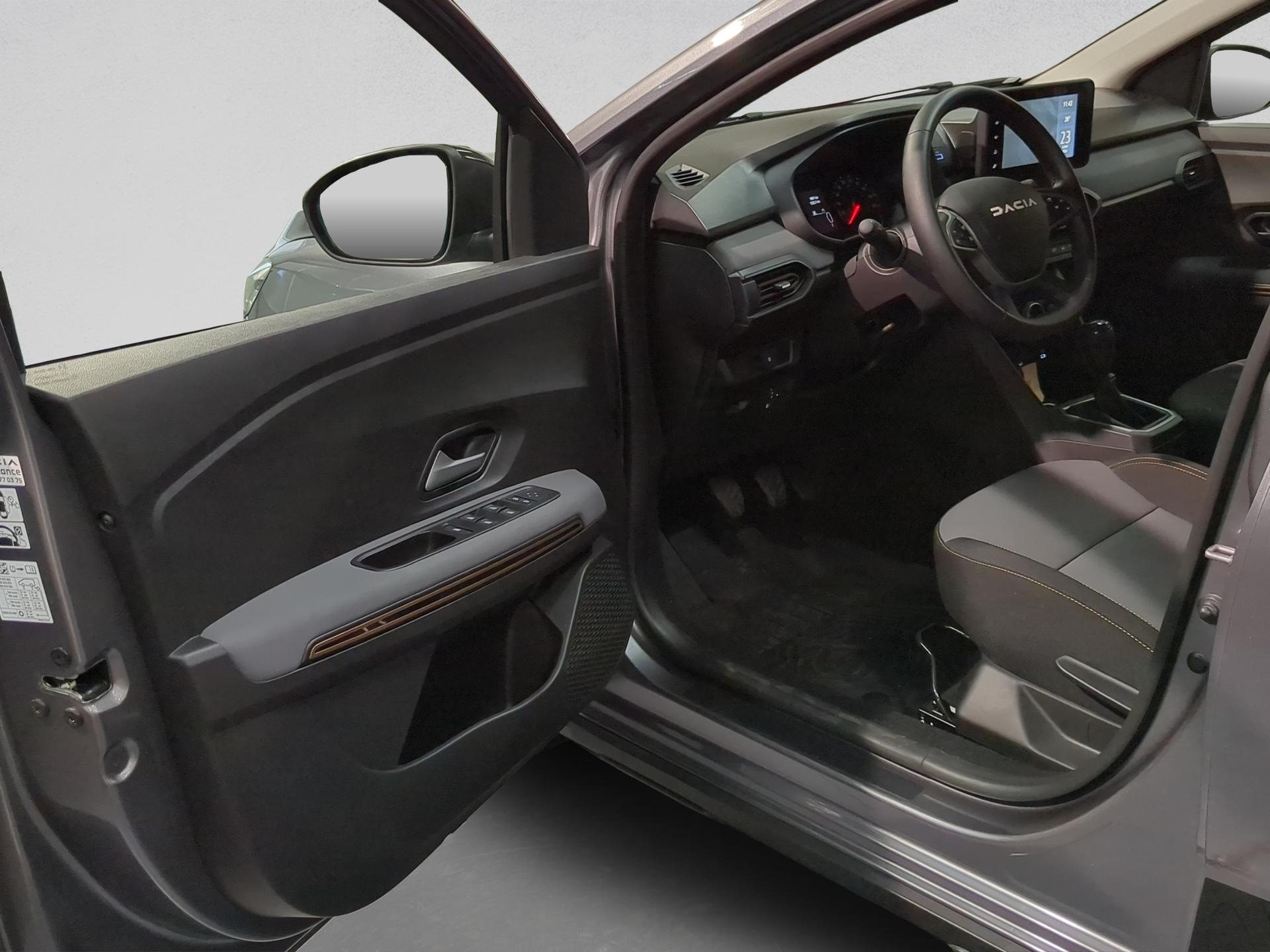 DACIA Sandero Stepway TCe 110 Extreme+-image-21