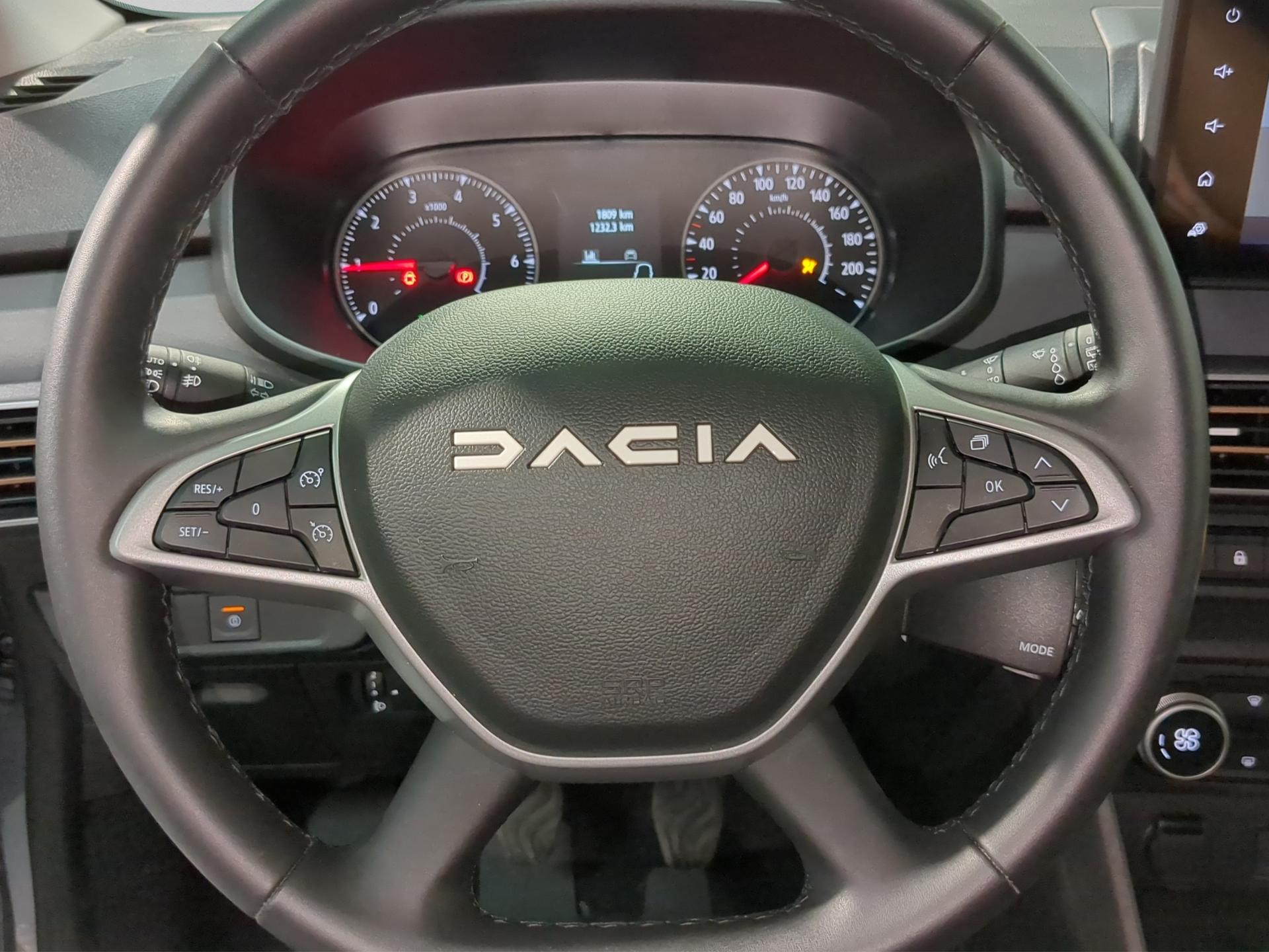 DACIA Sandero Stepway TCe 110 Extreme+-image-9