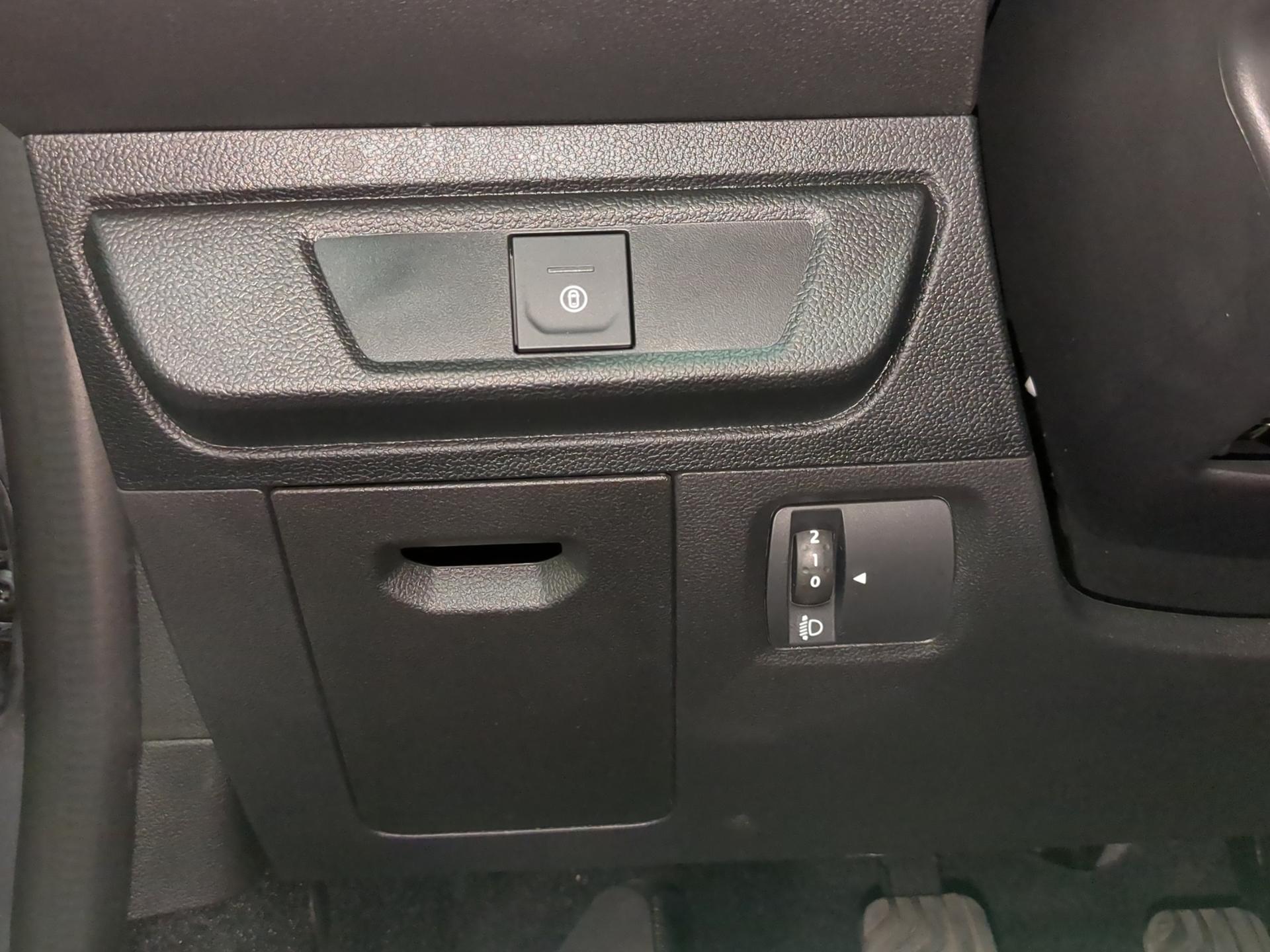 DACIA Sandero Stepway TCe 110 Extreme+-image-17