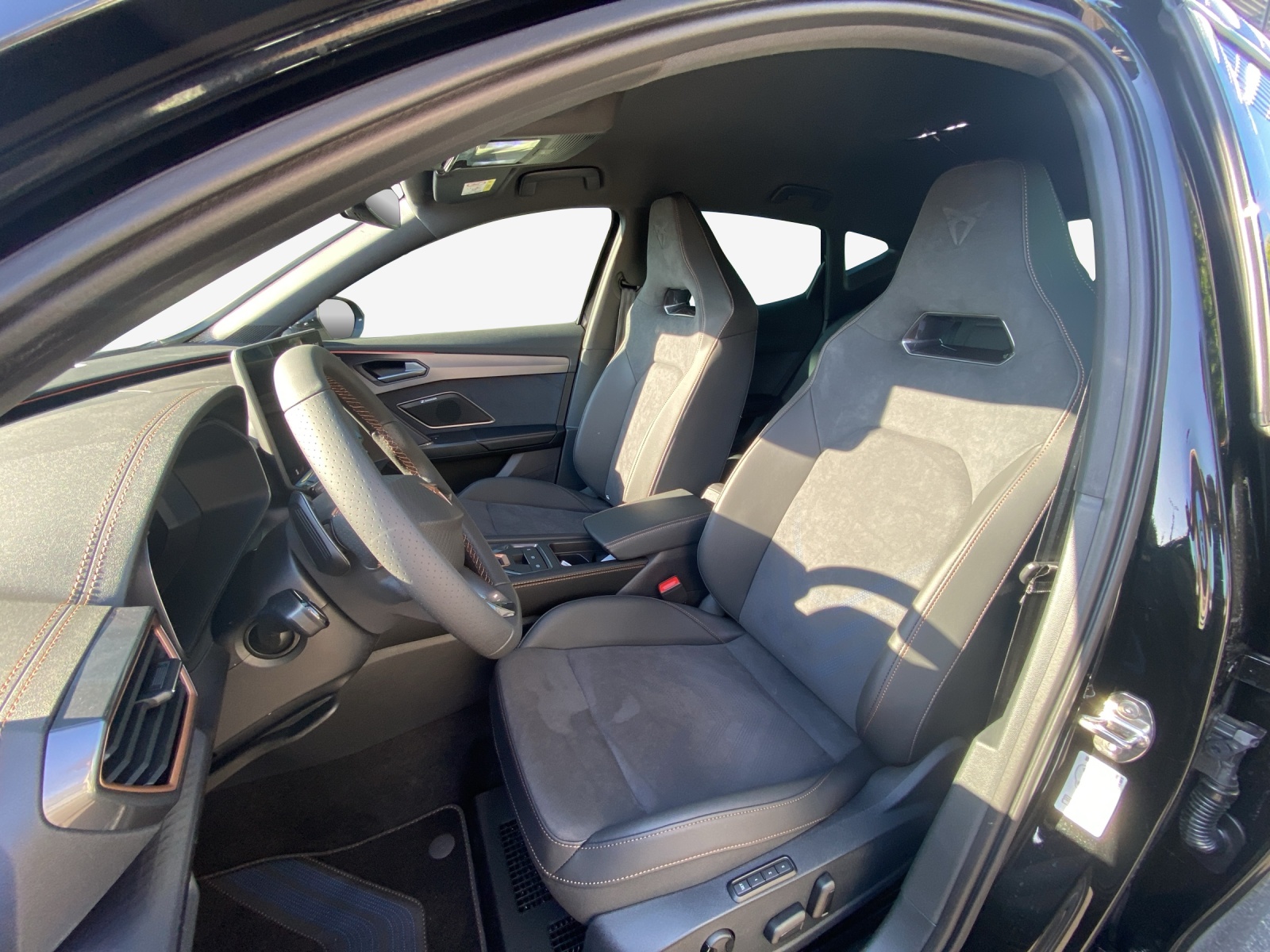 CUPRA Formentor 1.5 e-HYBRID pHEV VZ DSG-image-7
