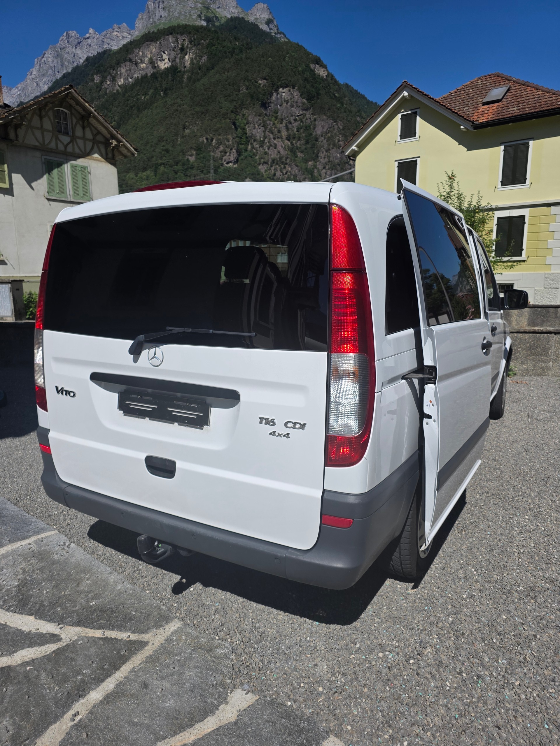 MERCEDES-BENZ VITO-image-2
