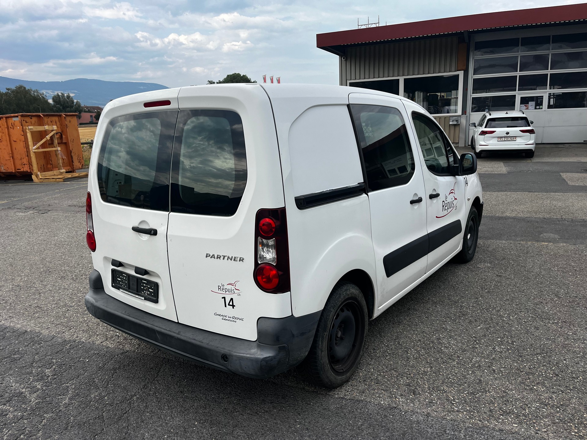 PEUGEOT PARTNER-image-6