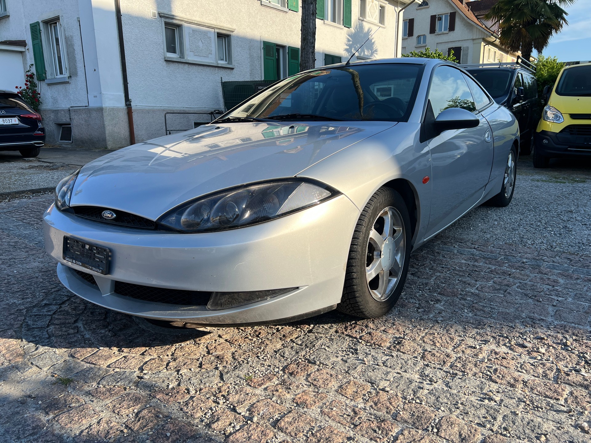 FORD Cougar 2.5i V6 24V-image-2