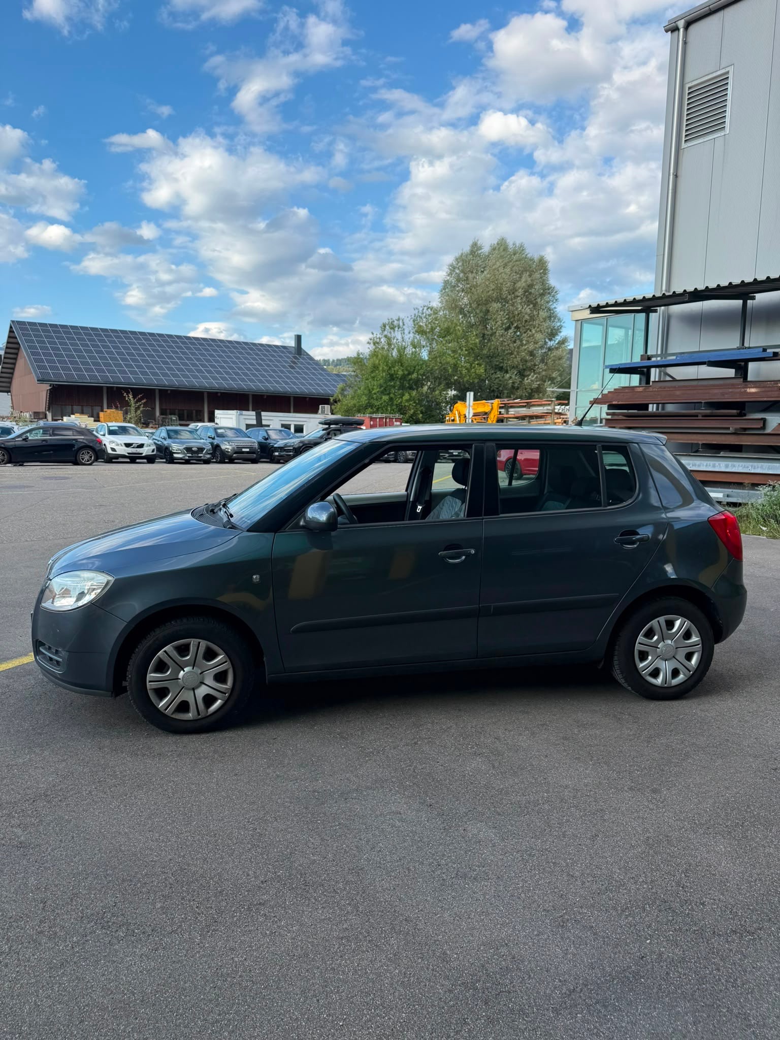 SKODA Fabia 1.2 Entry-image-3
