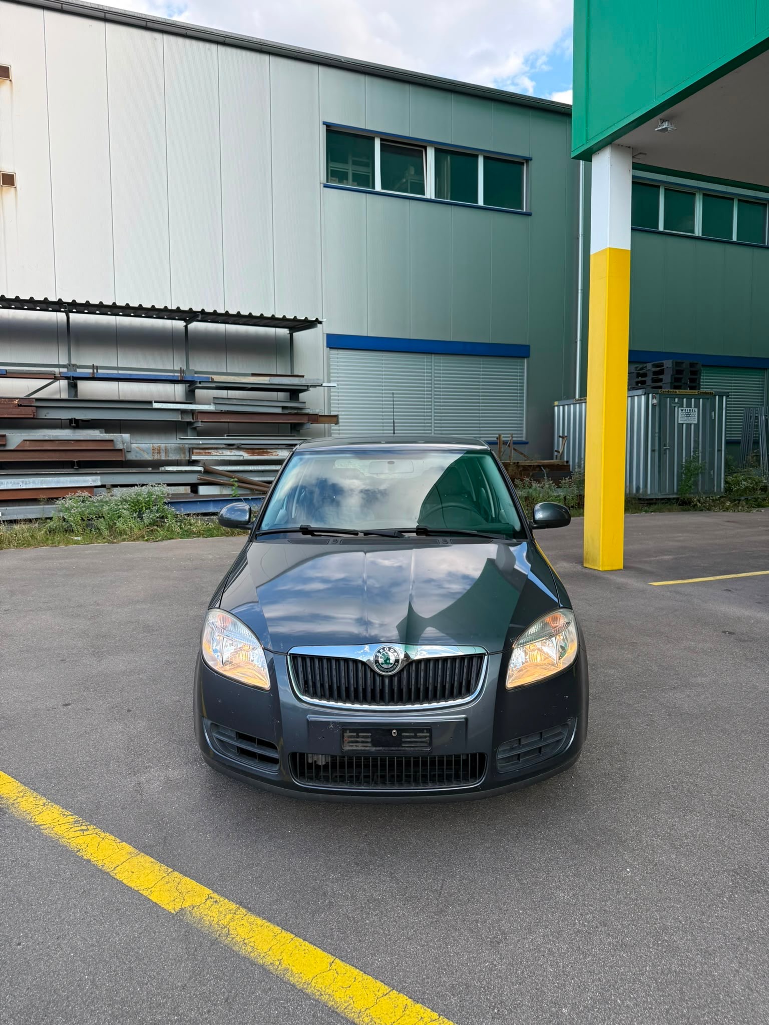 SKODA Fabia 1.2 Entry-image-1