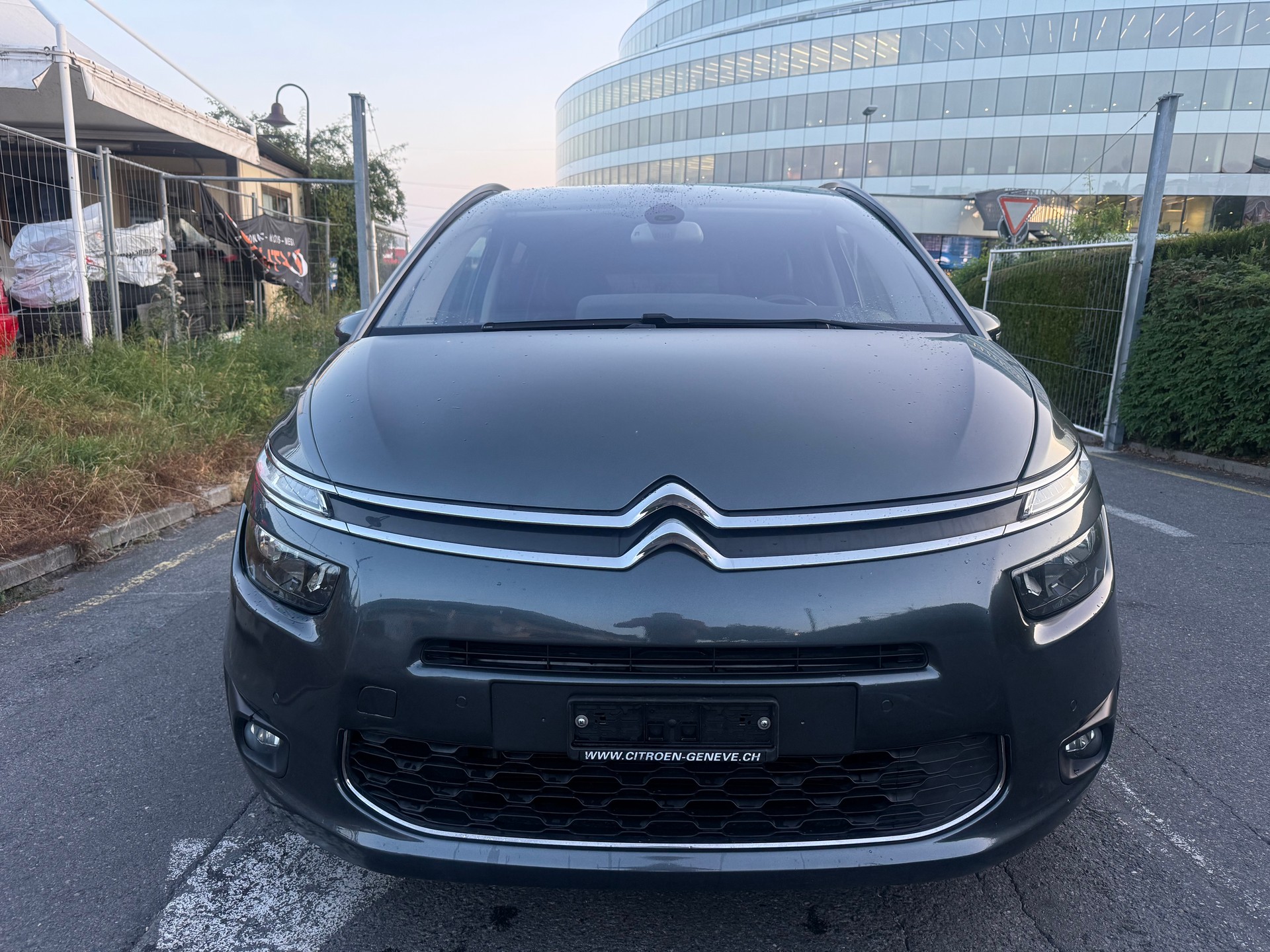 CITROEN Grand C4 Picasso 2.0 BlueHDi Exclusive Automatic-image-1