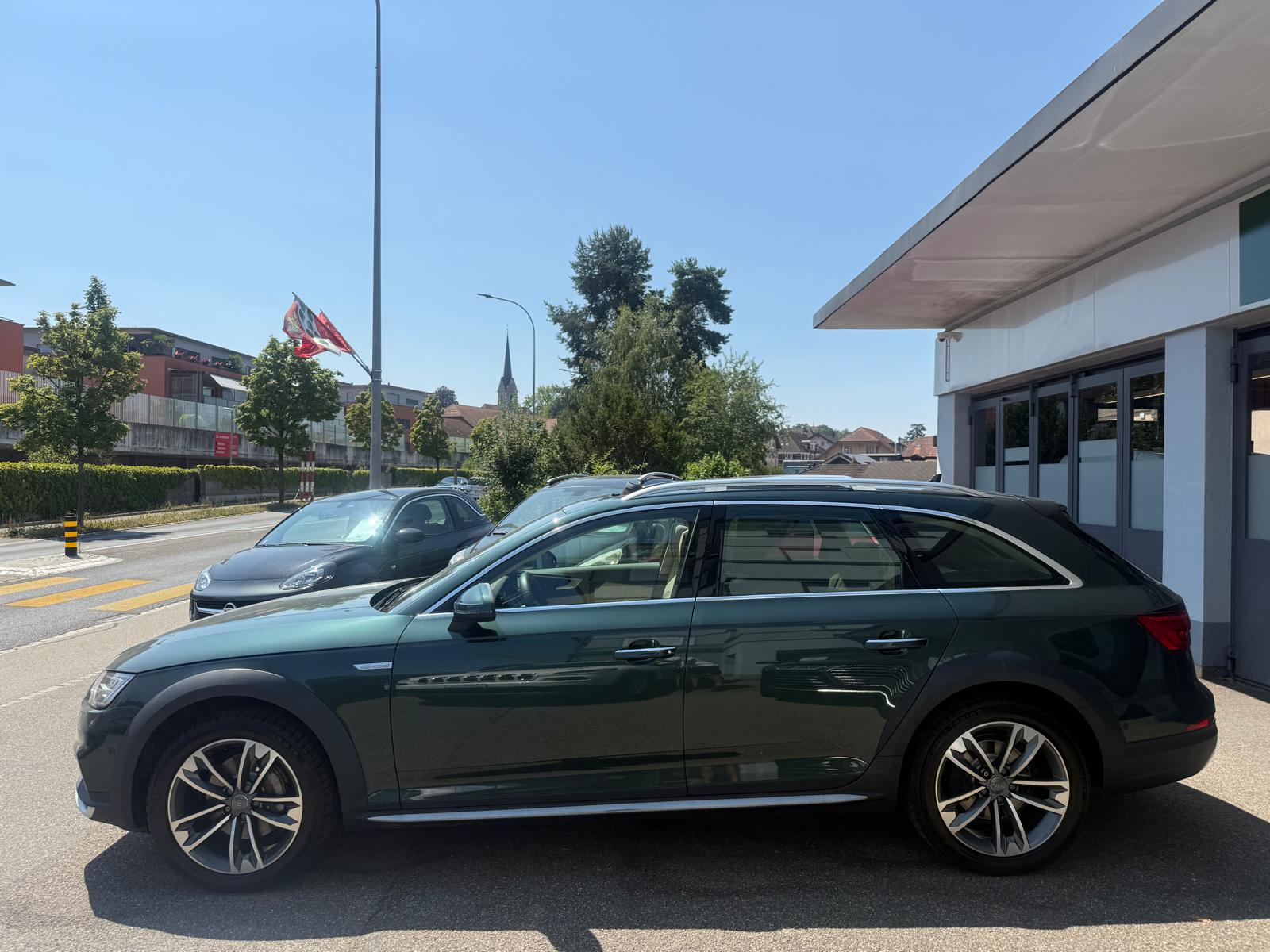 AUDI A4 allroad 3.0 TDI quattro S-tronic-image-1