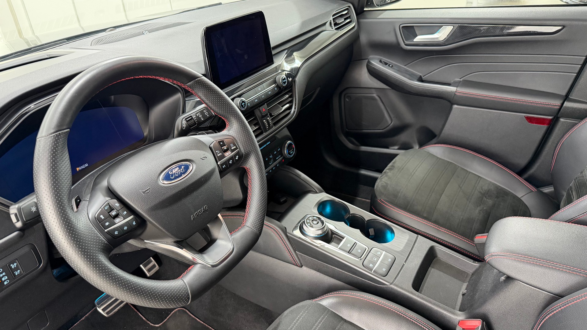 FORD Kuga 2.0 EcoBlue ST-Line X 4x4-image-3