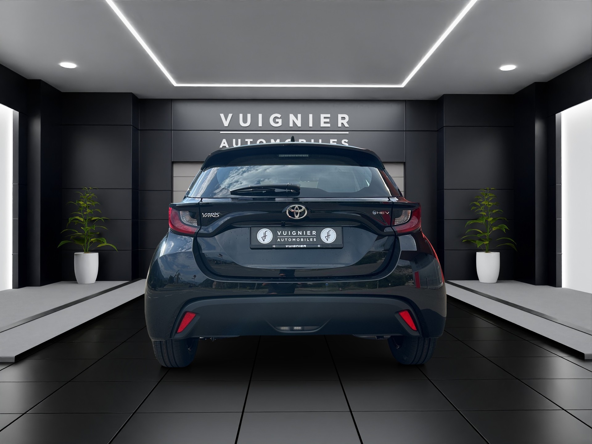 TOYOTA Yaris 1.5 Comfort e-CVT-image-3