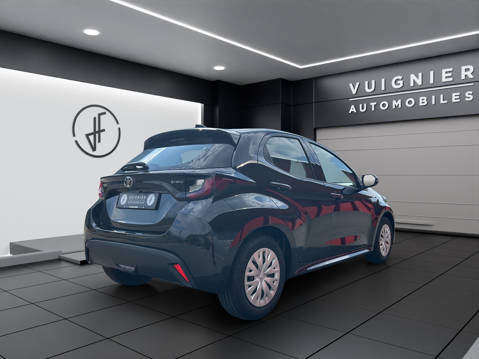 TOYOTA Yaris 1.5 Comfort e-CVT-image-4