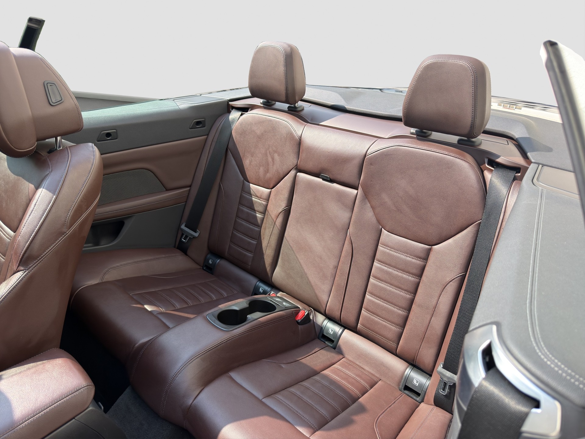 BMW 420i Cabriolet M Sport Steptronic-image-12