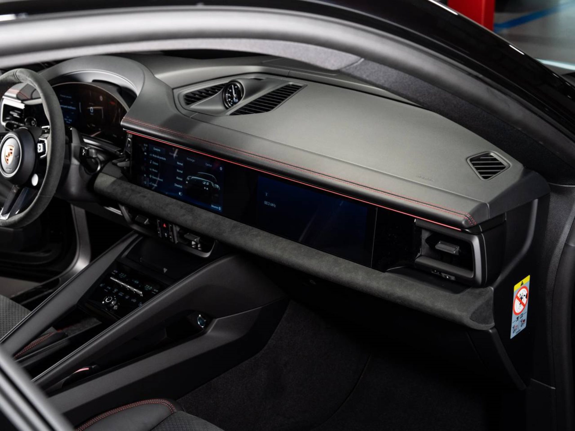 PORSCHE Macan GTS-image-20