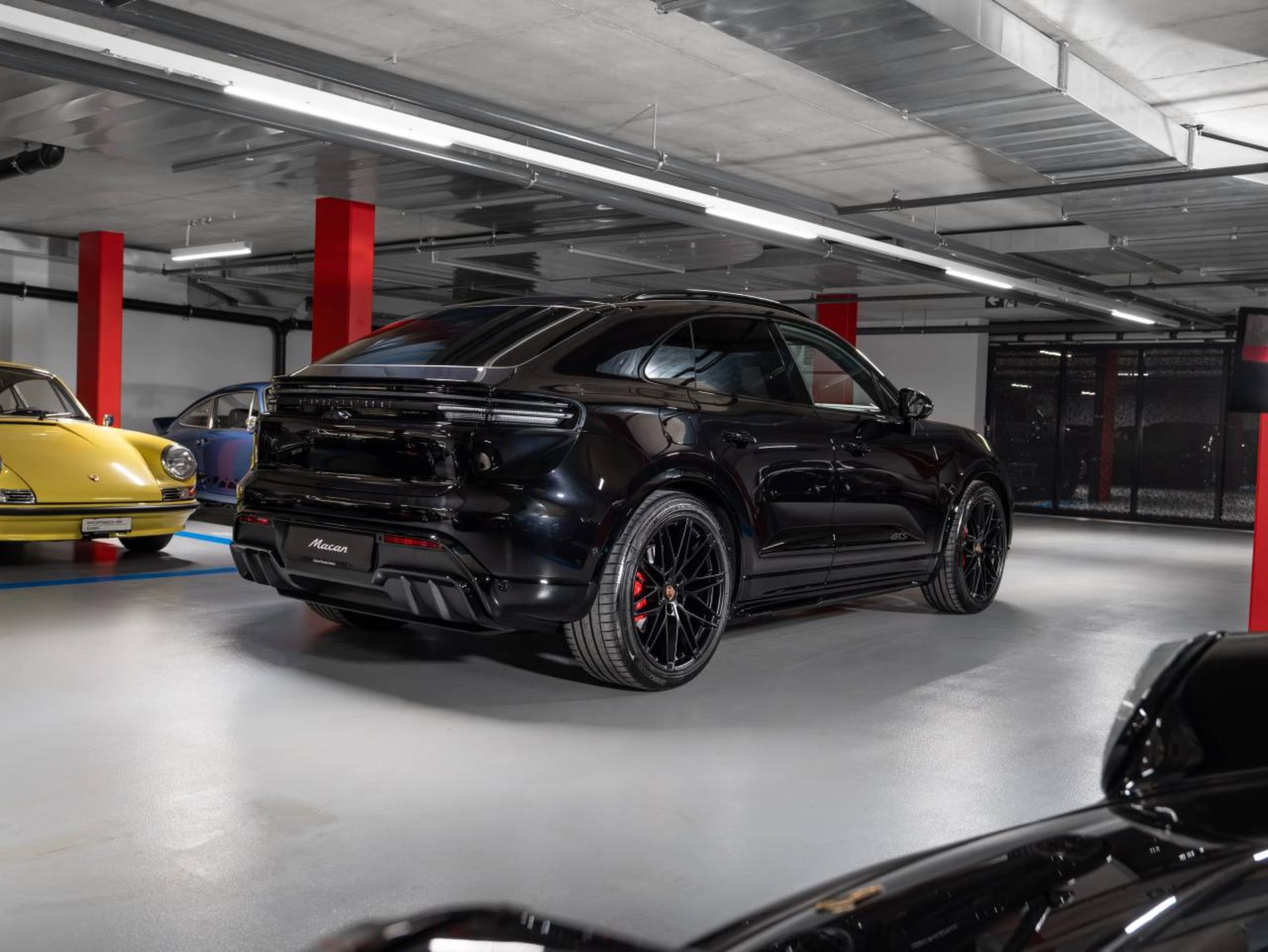PORSCHE Macan GTS-image-3