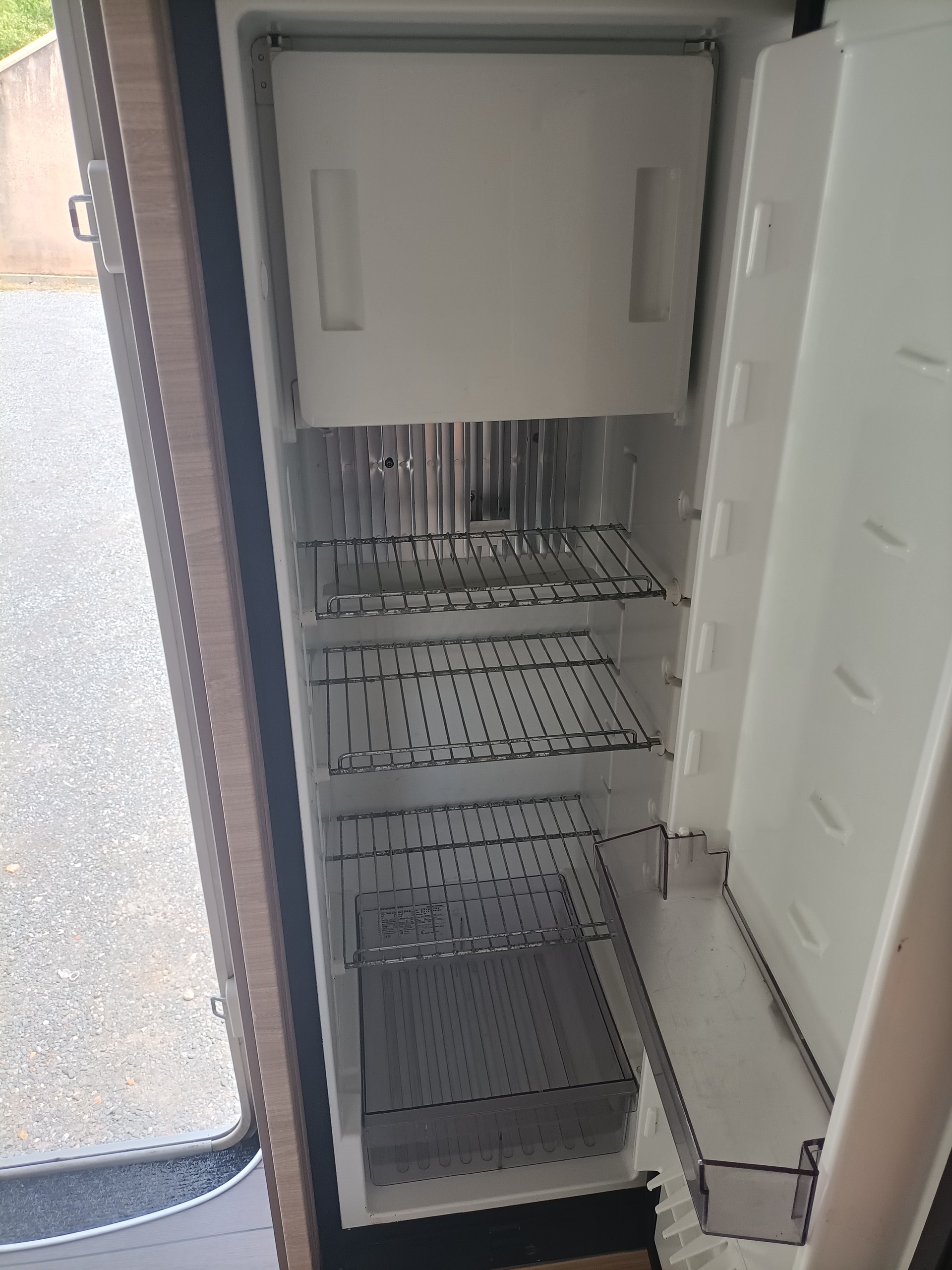 FIAT 2024 Fiat Ducato Weinsberg CaraSuite | Voll ausgestattet | Schlafplätze für 5 Personen-image-9