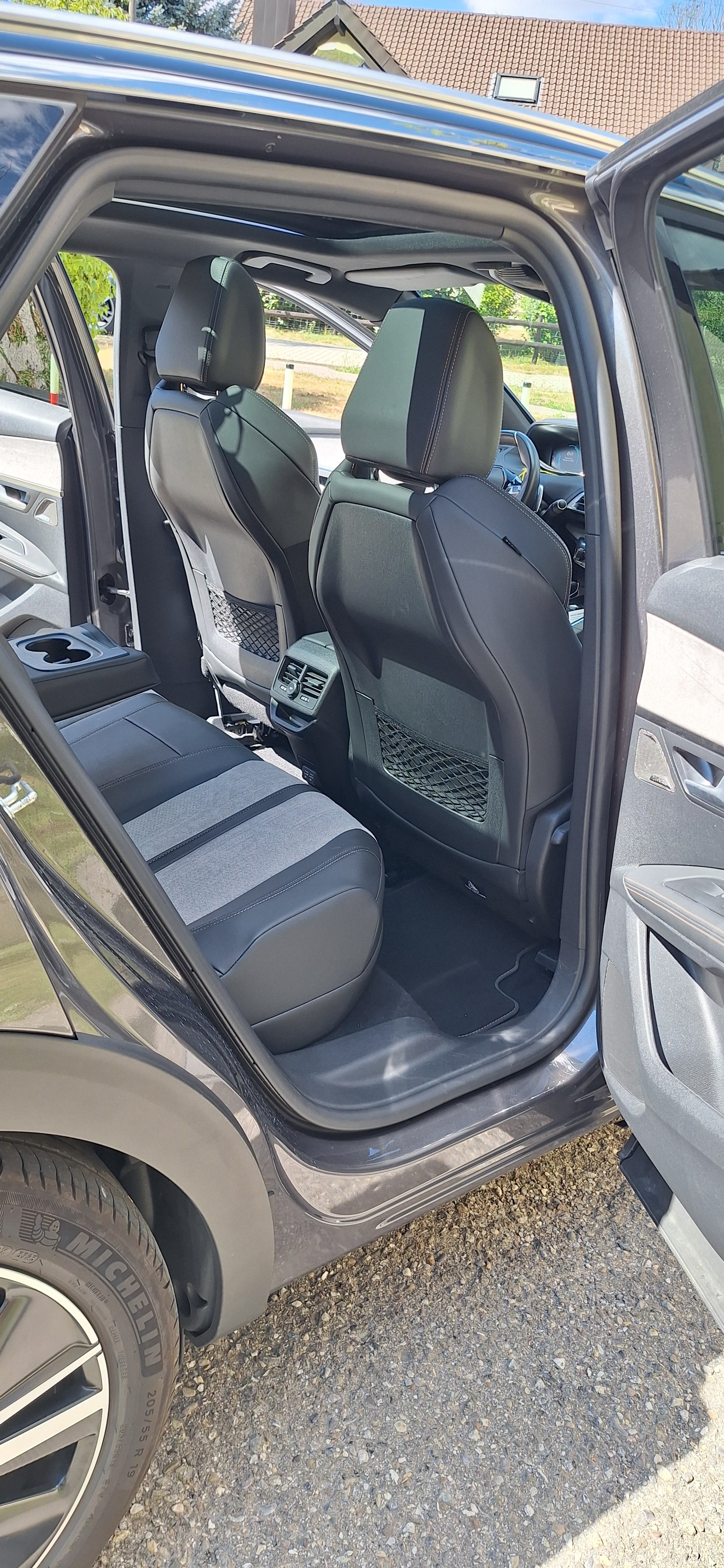 PEUGEOT 1.6 Plug-in Hybrid4 GT Pack-image-10