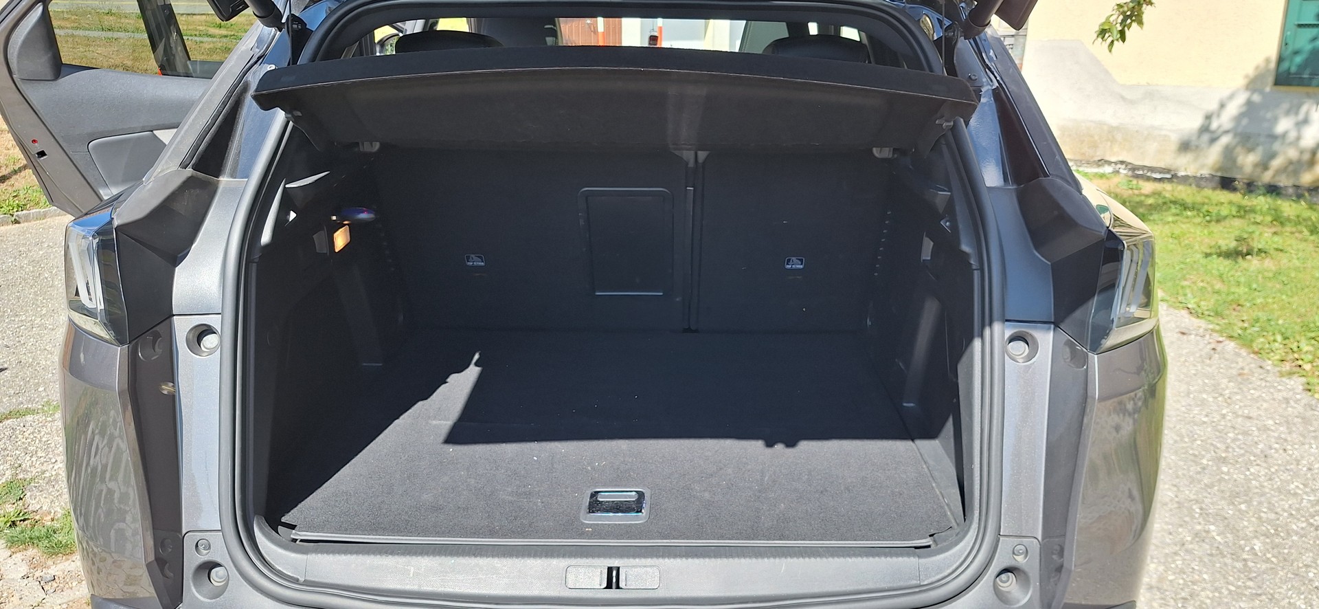 PEUGEOT 1.6 Plug-in Hybrid4 GT Pack-image-5
