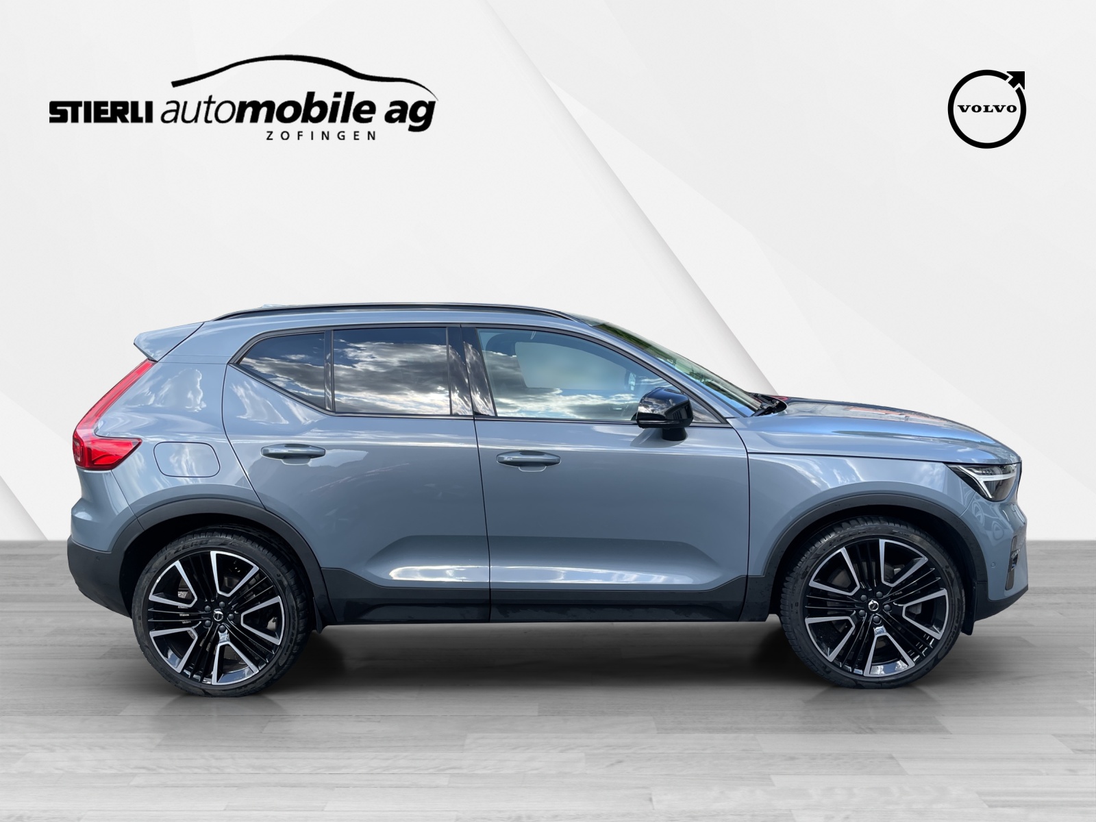 VOLVO XC40 1.5 T5 PiH Ultimate Dark-image-3