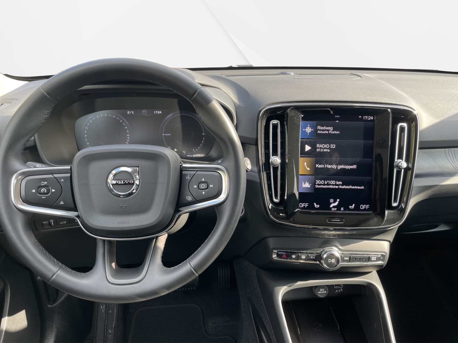 VOLVO XC40 1.5 T5 PiH Ultimate Dark-image-10