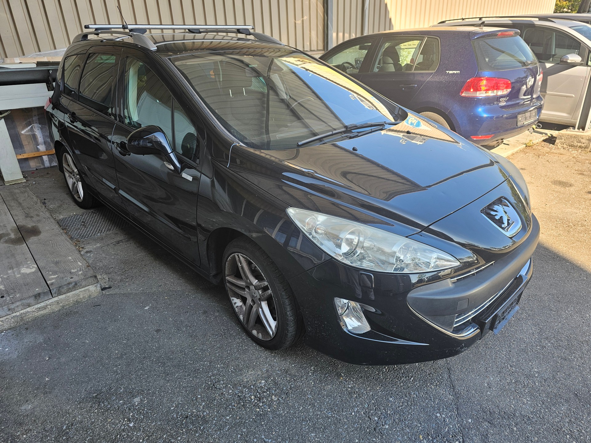 PEUGEOT 308 SW 1.6 16V Turbo Sport Pack Automatic-image-1