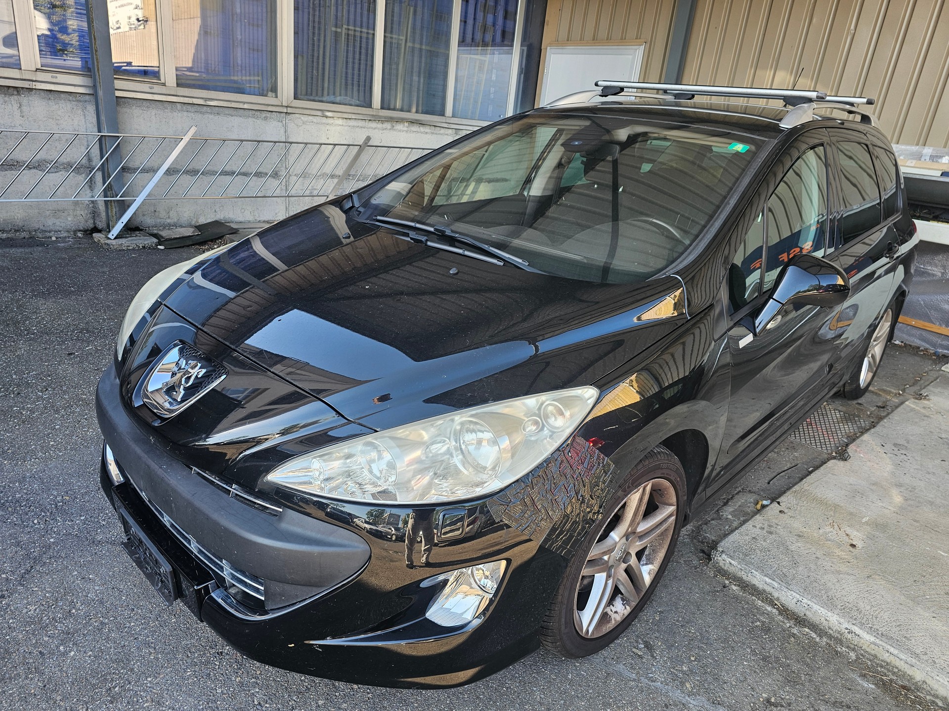 PEUGEOT 308 SW 1.6 16V Turbo Sport Pack Automatic-image-0
