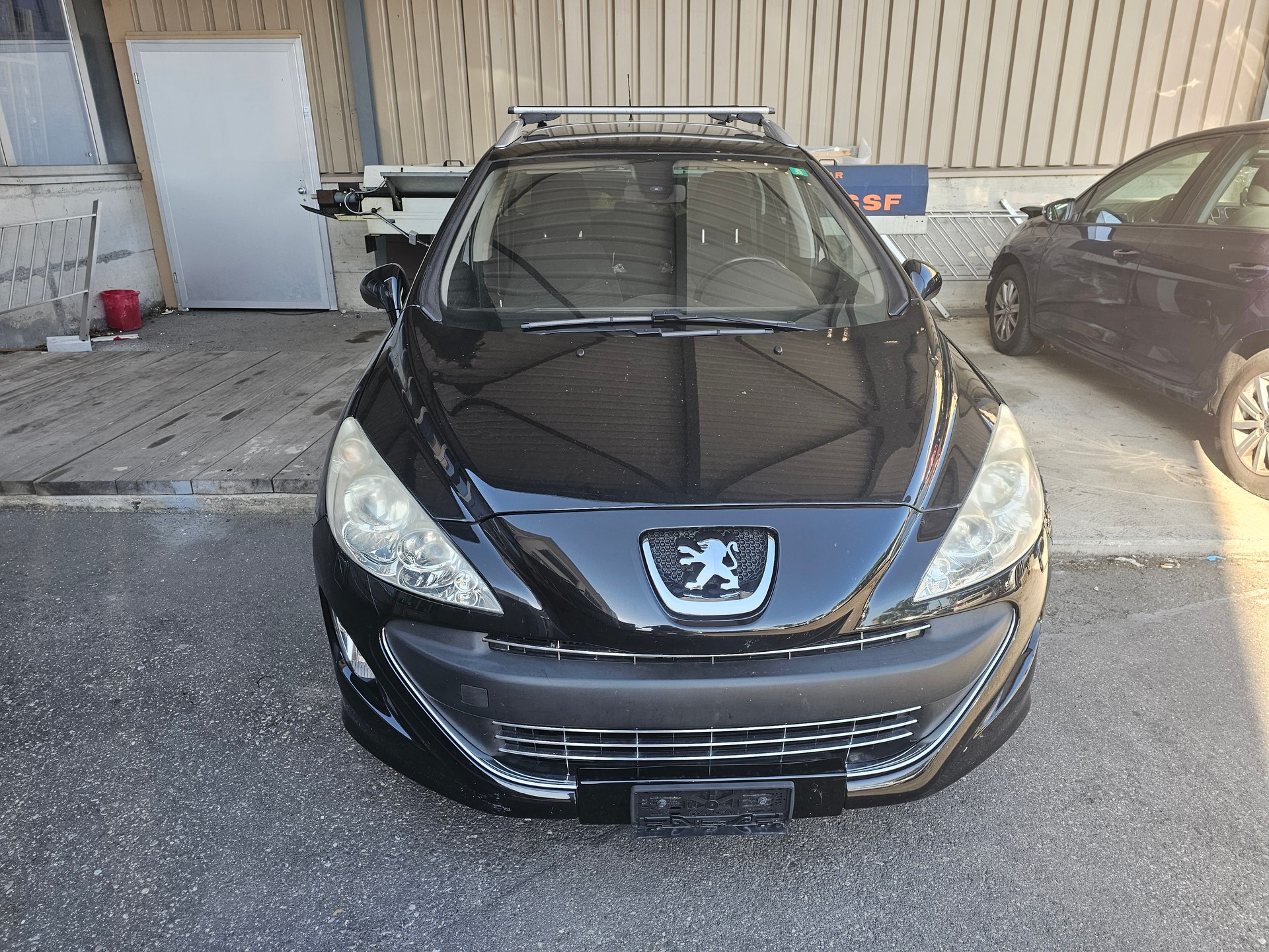 PEUGEOT 308 SW 1.6 16V Turbo Sport Pack Automatic-image-2
