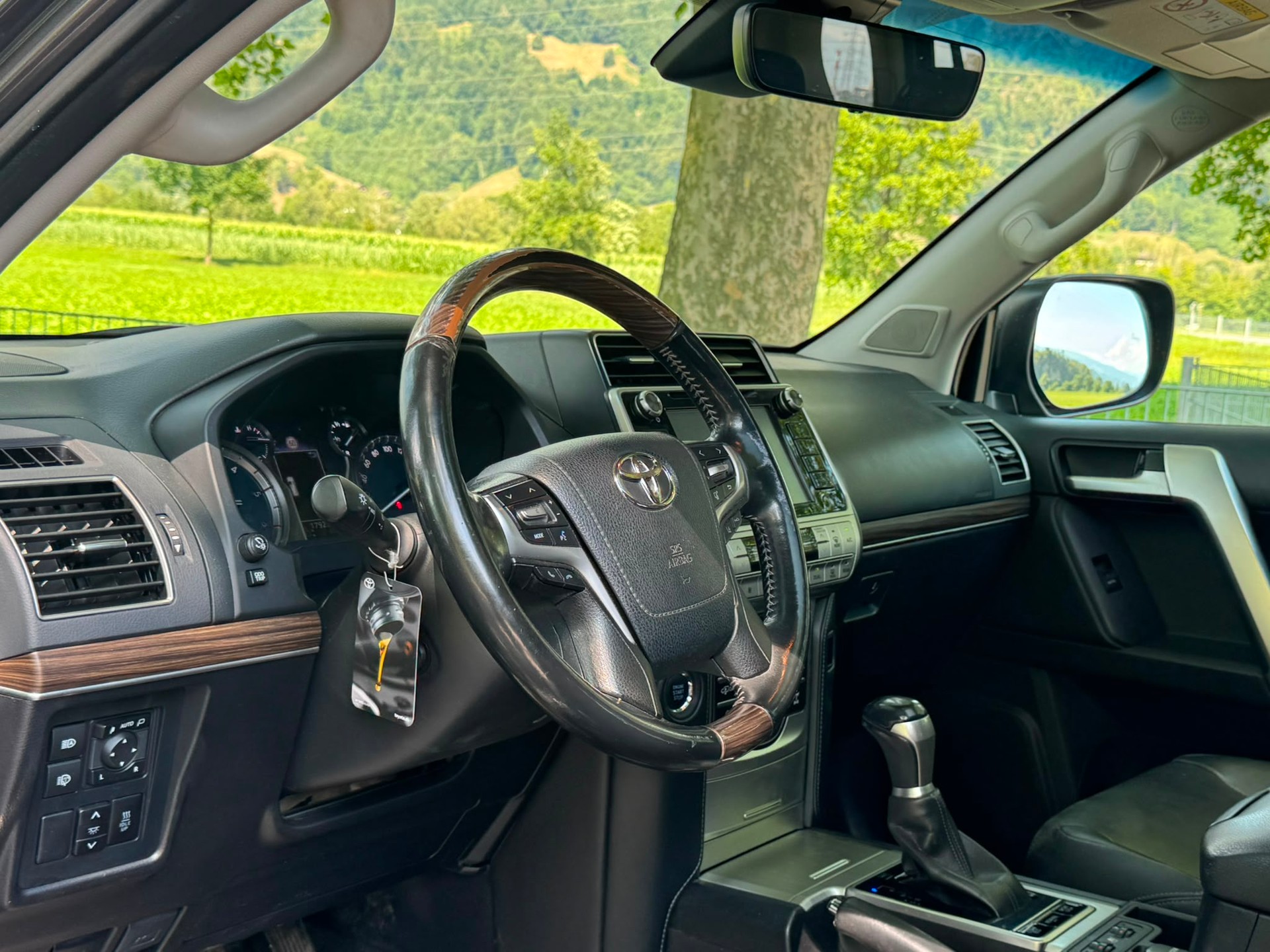 TOYOTA Land Cruiser 2.8TD Premium Automatic-image-16