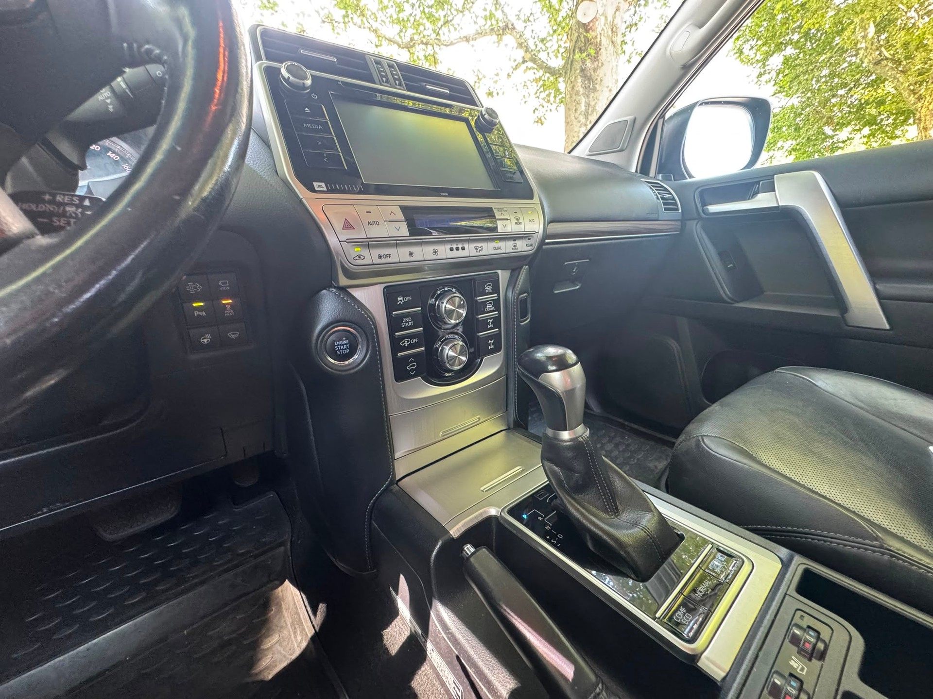 TOYOTA Land Cruiser 2.8TD Premium Automatic-image-17