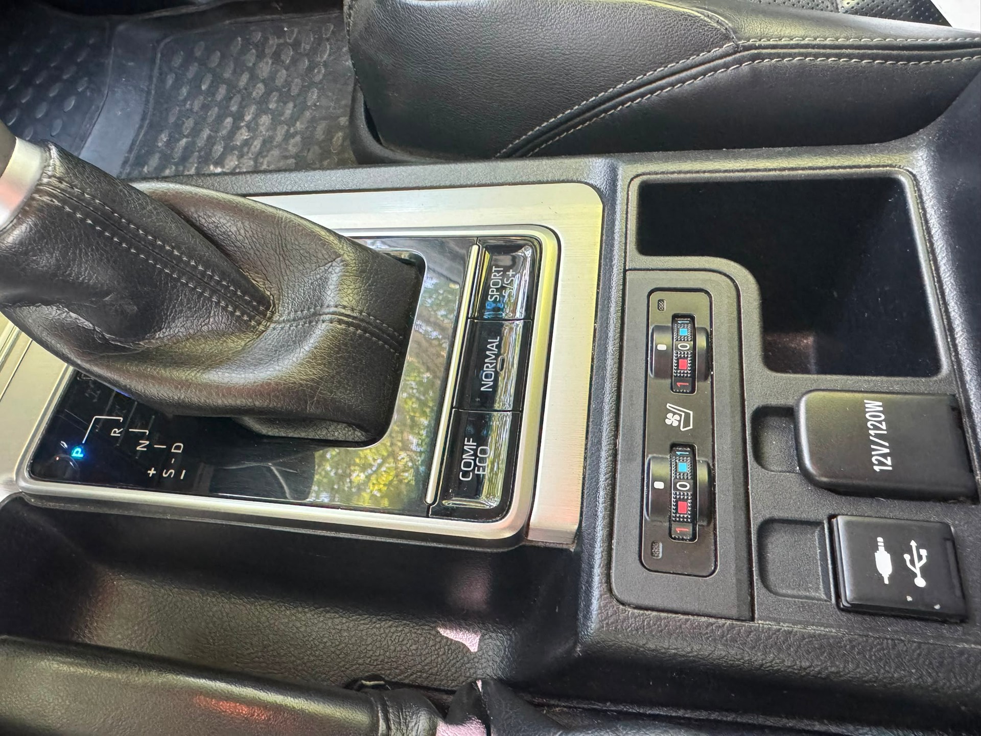 TOYOTA Land Cruiser 2.8TD Premium Automatic-image-21
