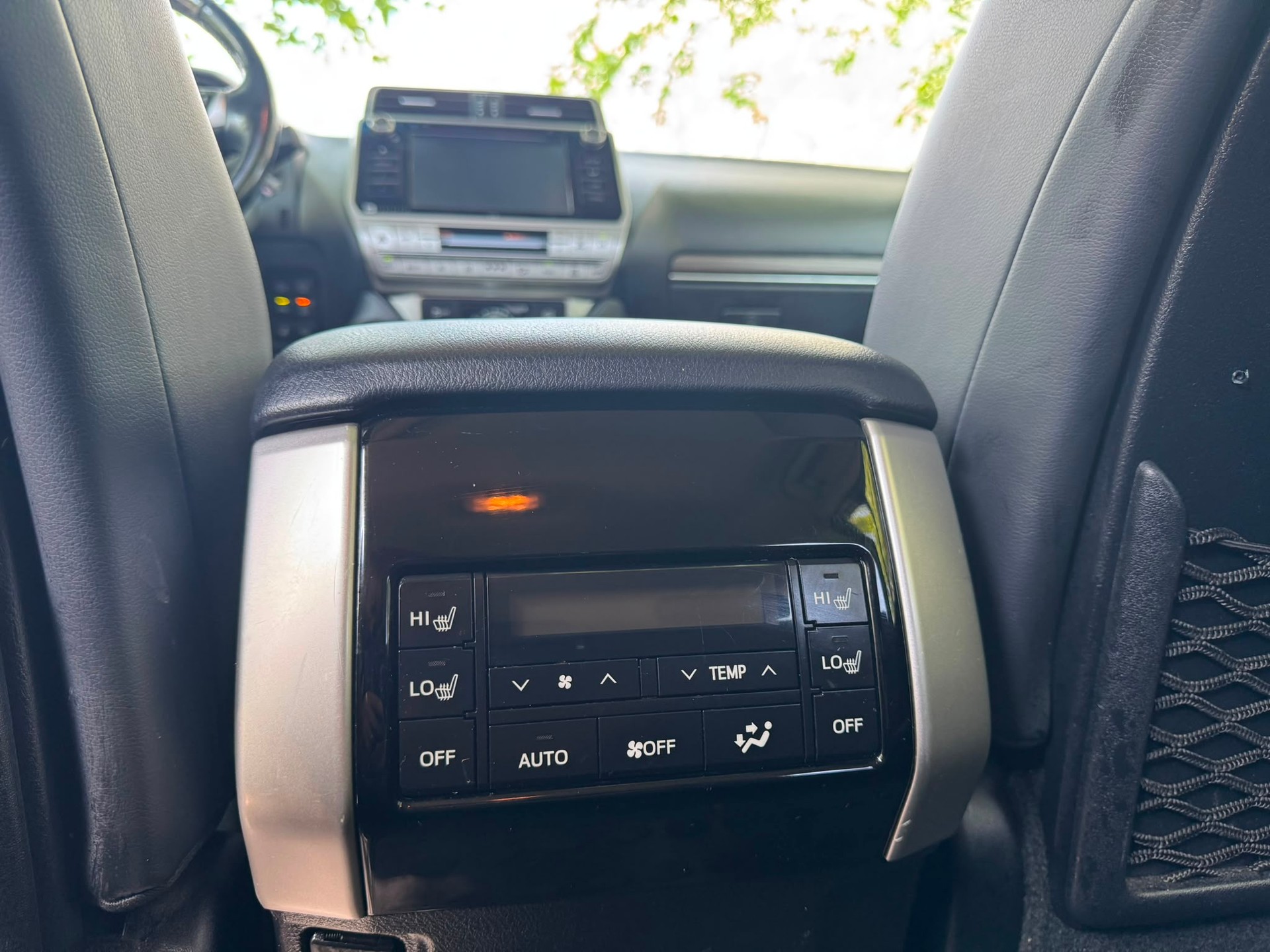 TOYOTA Land Cruiser 2.8TD Premium Automatic-image-20