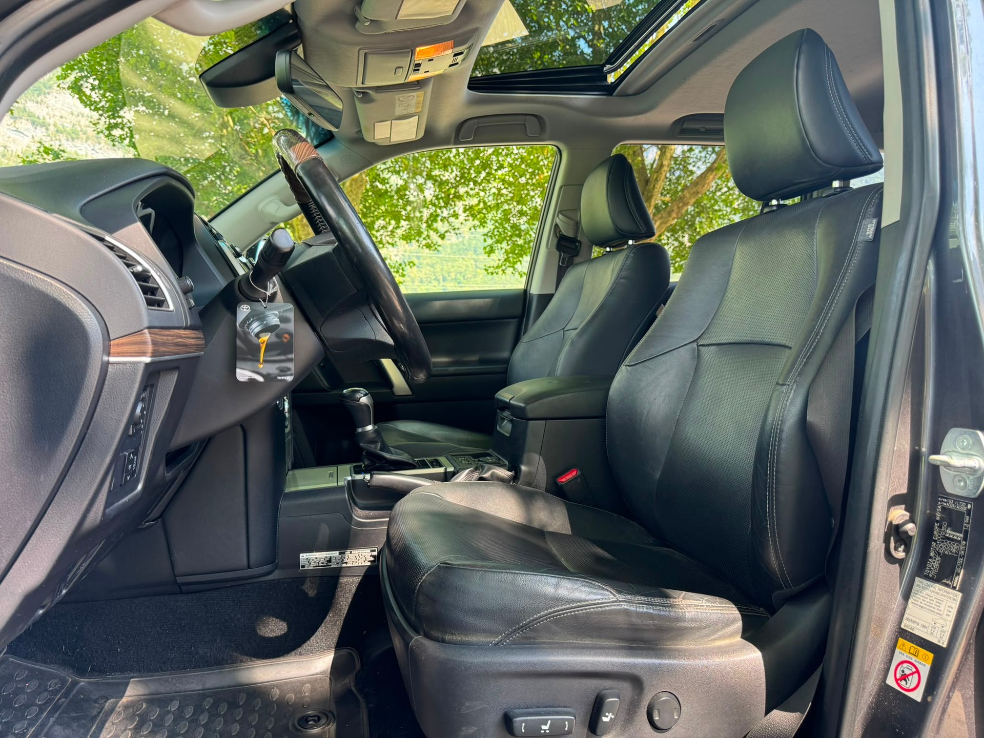 TOYOTA Land Cruiser 2.8TD Premium Automatic-image-15