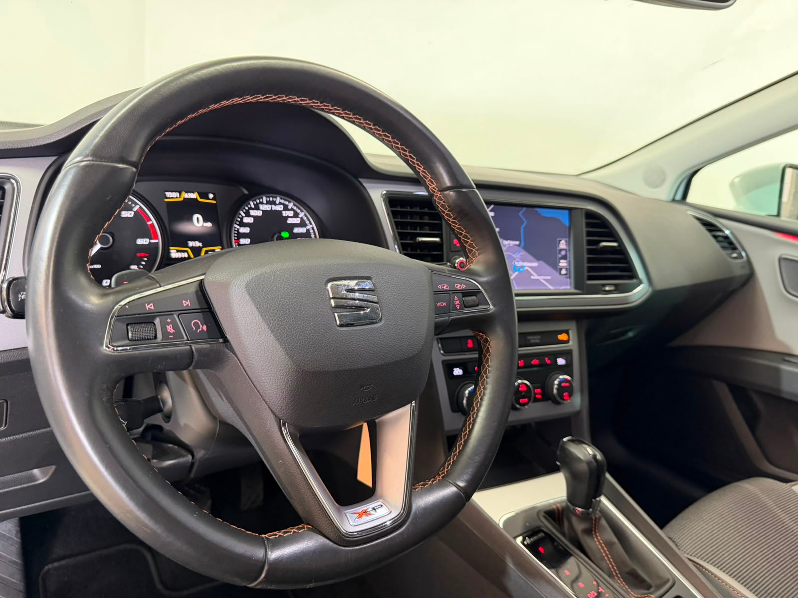 SEAT Leon ST 2.0 TDI CR X-Perience 4Drive DSG-image-6