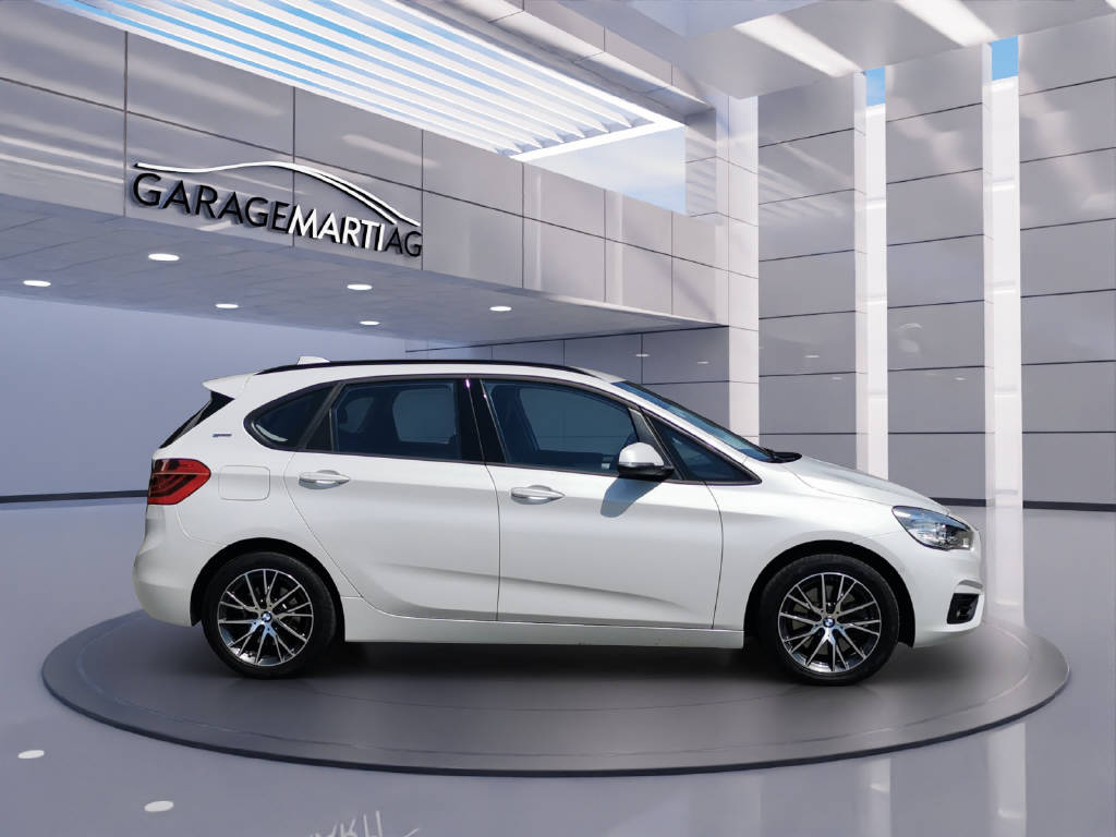 BMW 225xe Active Tourer-showroom-element-3