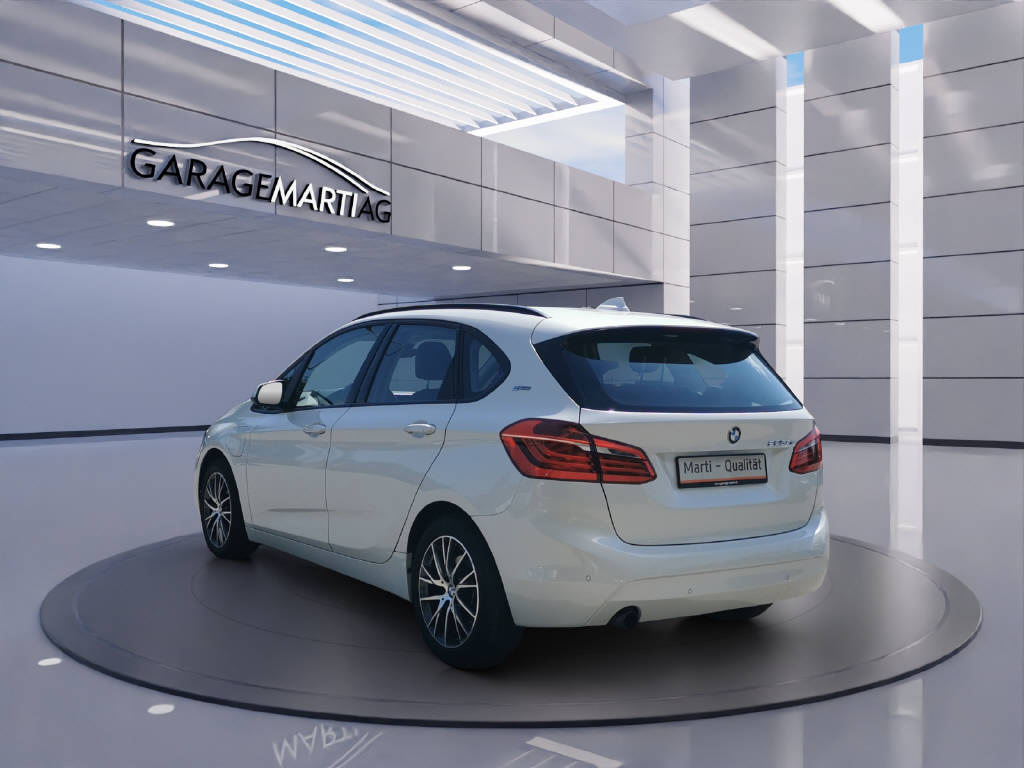BMW 225xe Active Tourer-image-6