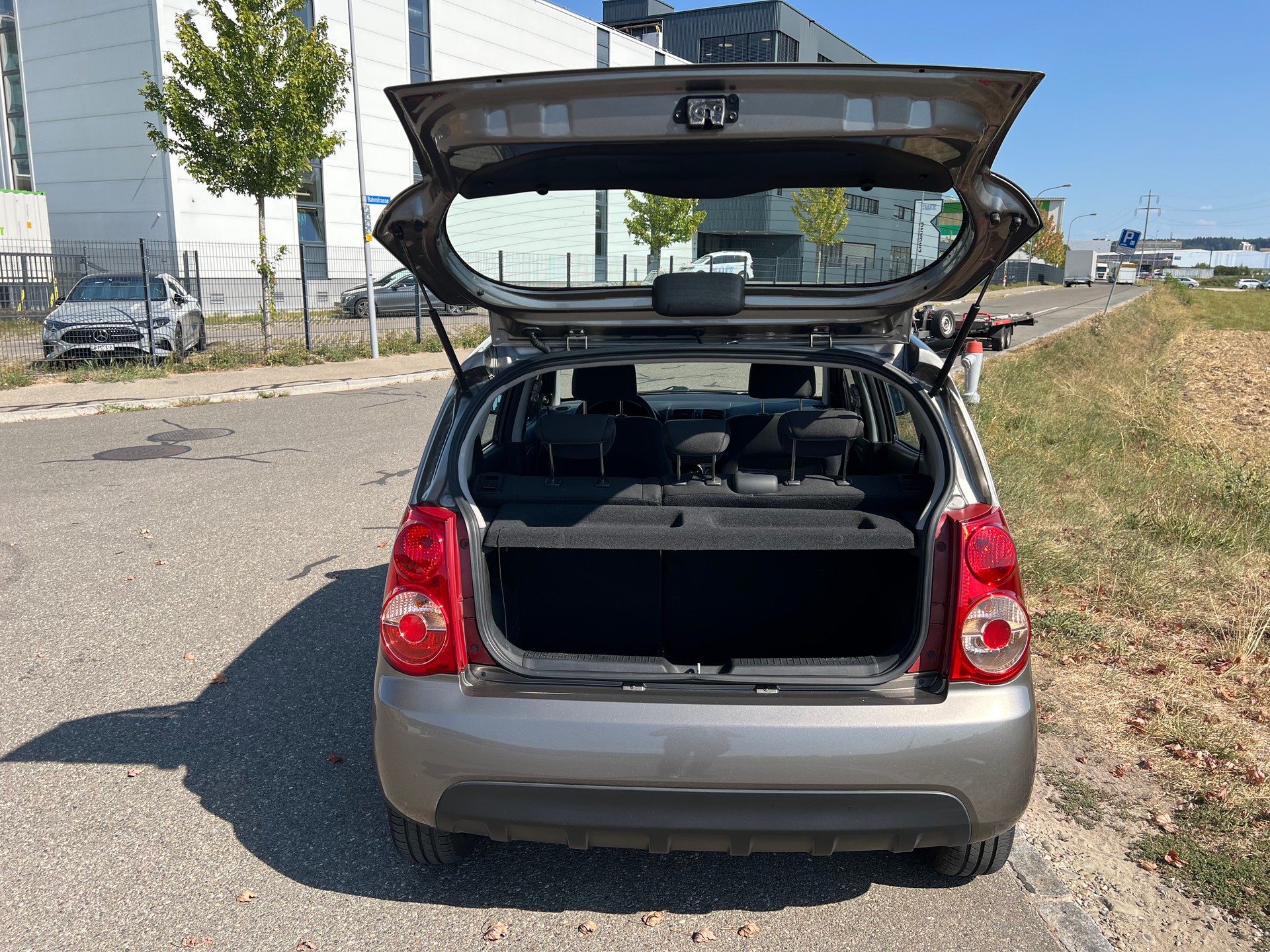 KIA Picanto 1.1 Style*** Automatic***-image-10
