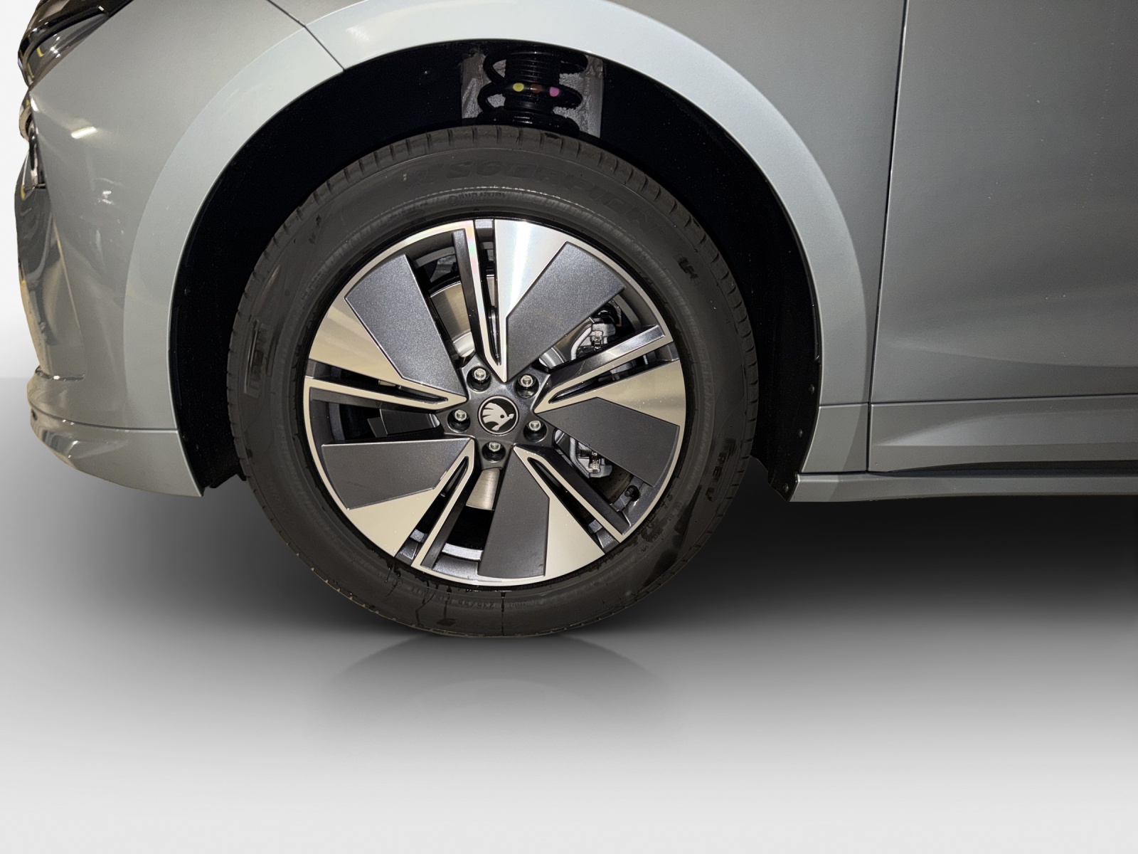 SKODA ENYAQ DY-image-14