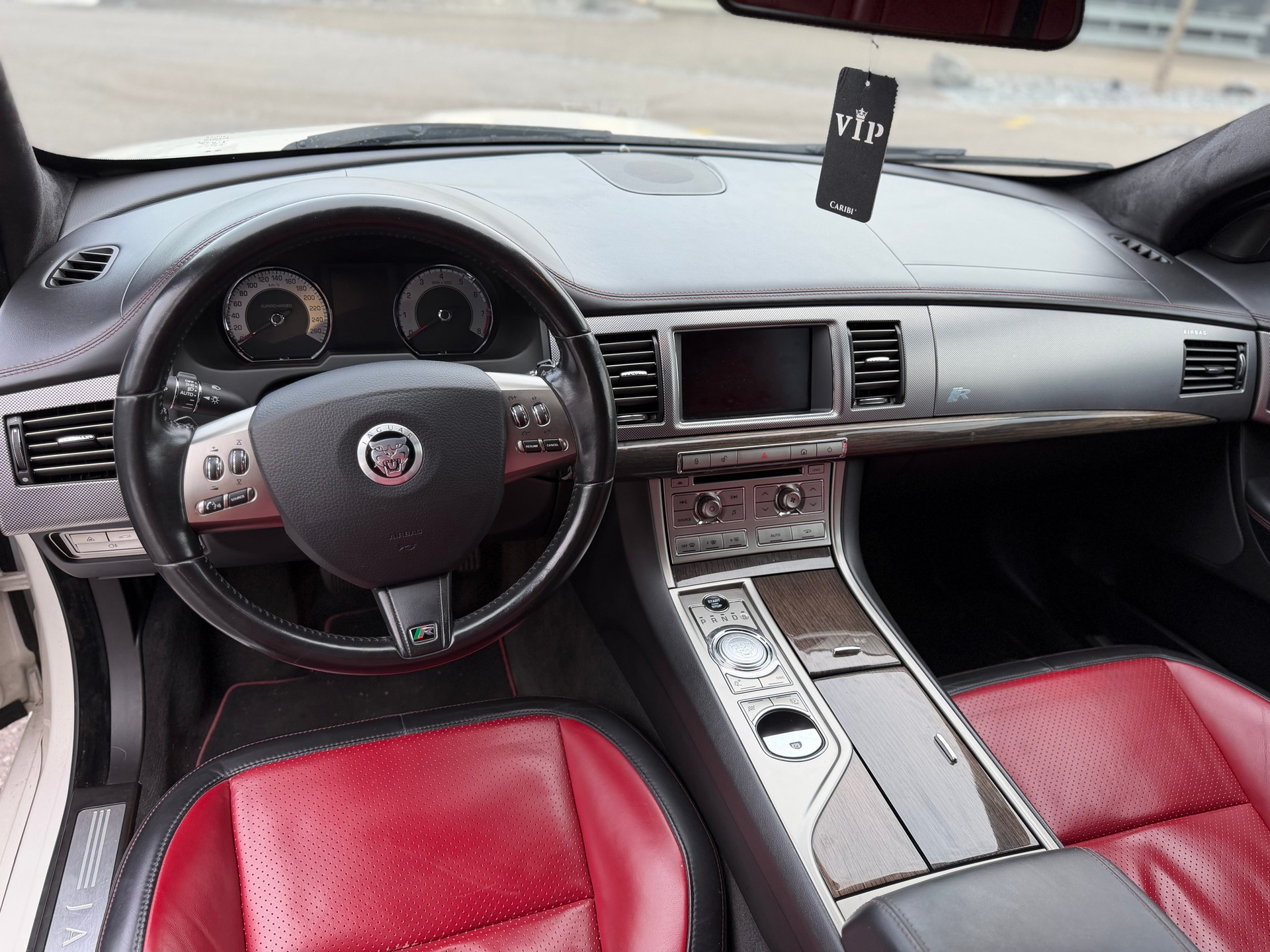 JAGUAR 5.0 V8 S/C XFR-image-3