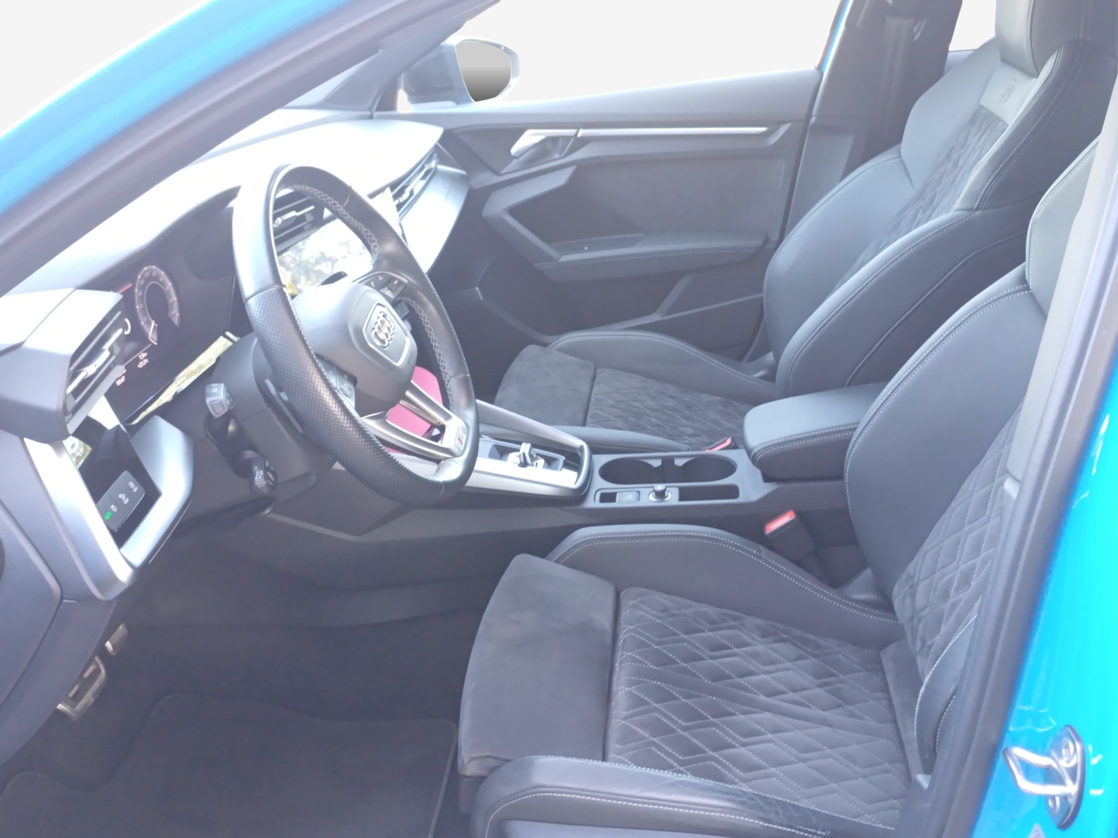 AUDI A3 Sportback 45 TFSI e S line S-tronic-image-8