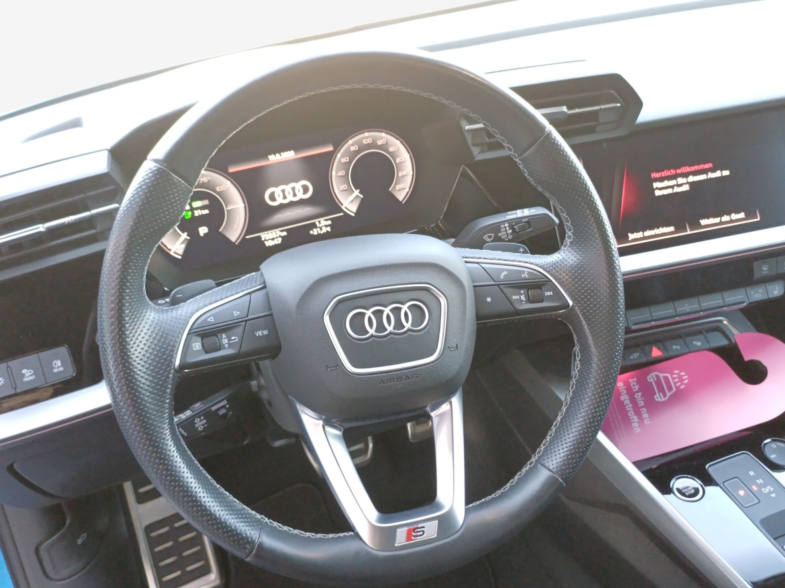 AUDI A3 Sportback 45 TFSI e S line S-tronic-image-10