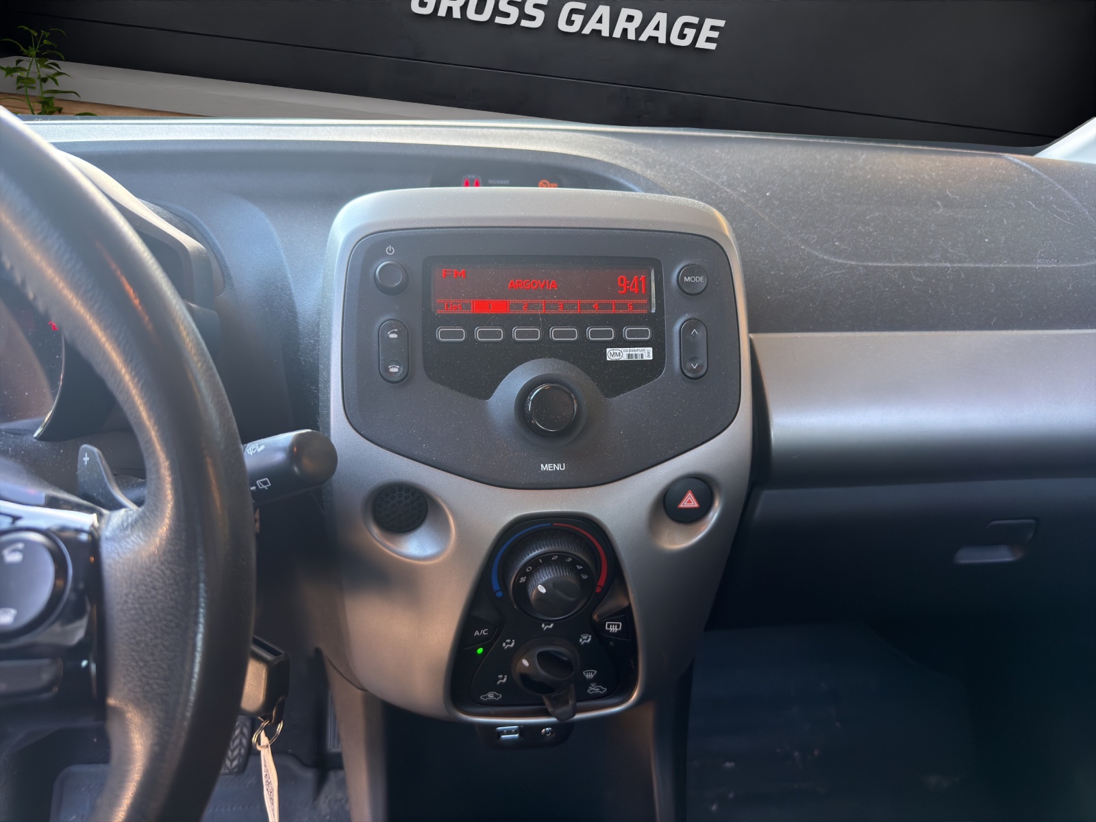 PEUGEOT 108 1.0 VTi Active ETG5-image-6