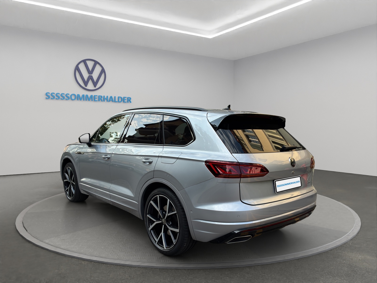 VW Touareg 3.0 TSI eHybrid R Tiptronic-showroom-element-2
