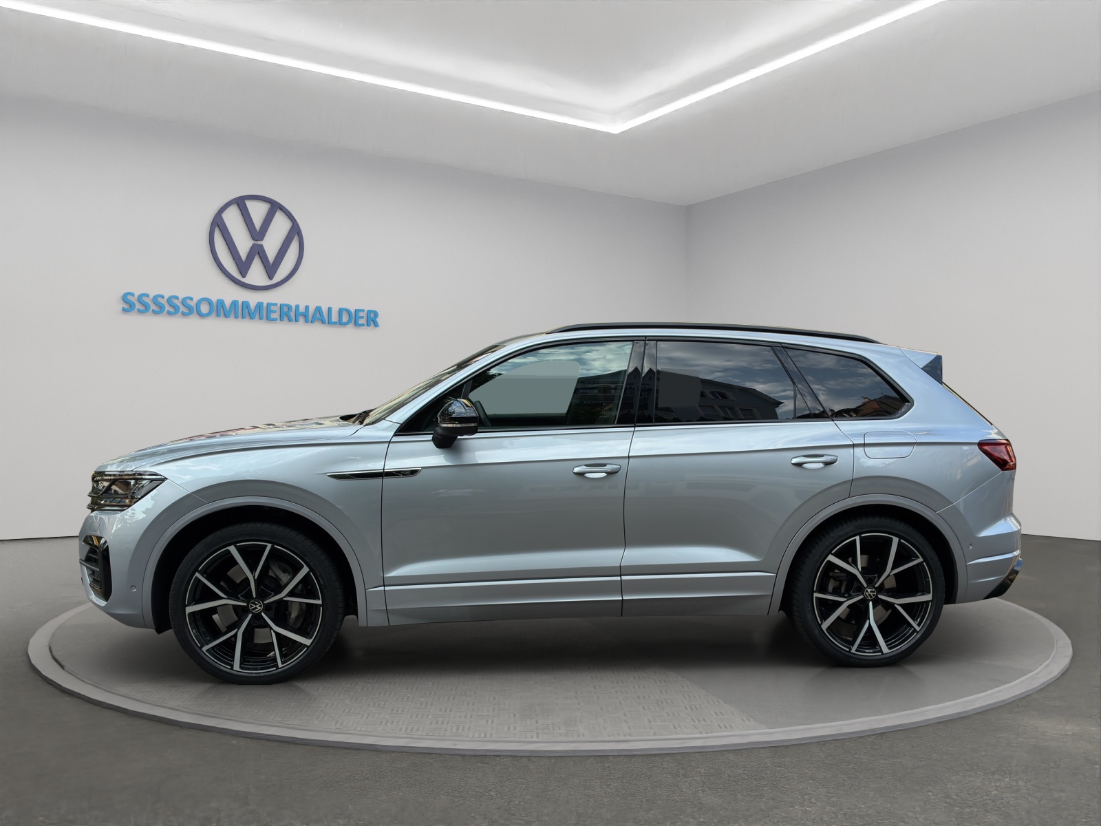 VW Touareg 3.0 TSI eHybrid R Tiptronic-showroom-element-1
