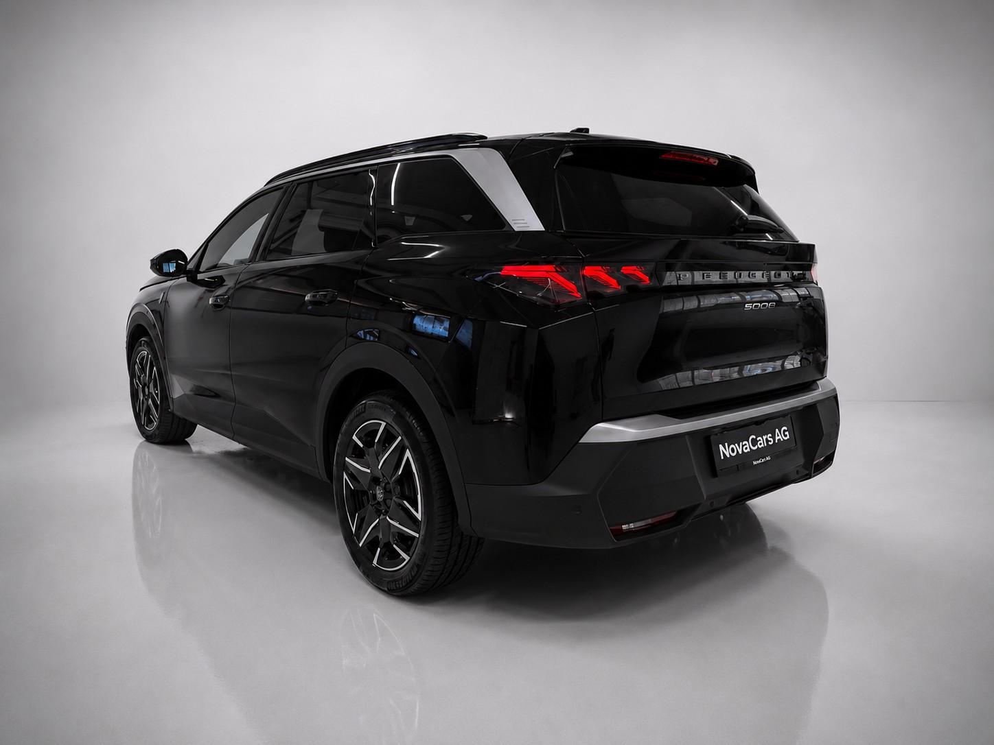 PEUGEOT 5008 145 Hybrid e-DCS6 GT (7Plätzer)-image-4